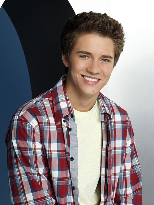 [49+] Chase from Lab Rats Wallpapers on WallpaperSafari
