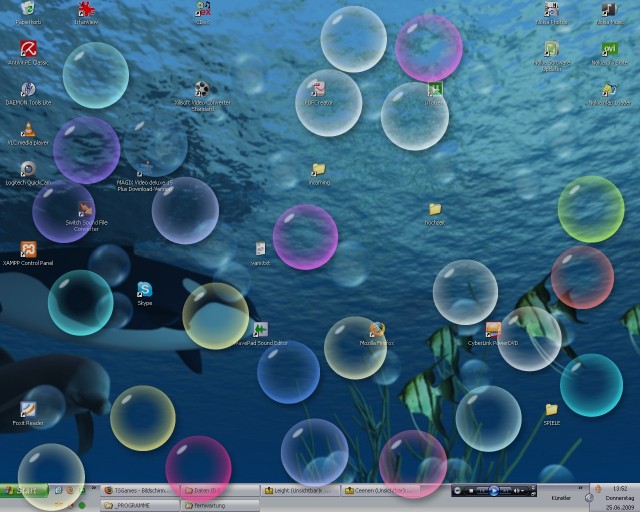 Image Gallery moving bubbles screensaver