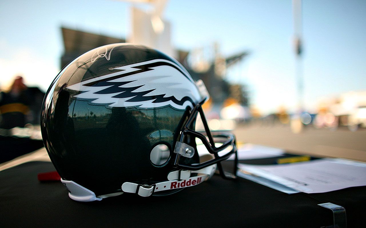 Philadelphia Eagles Helmet Close Up Wallpaper HD