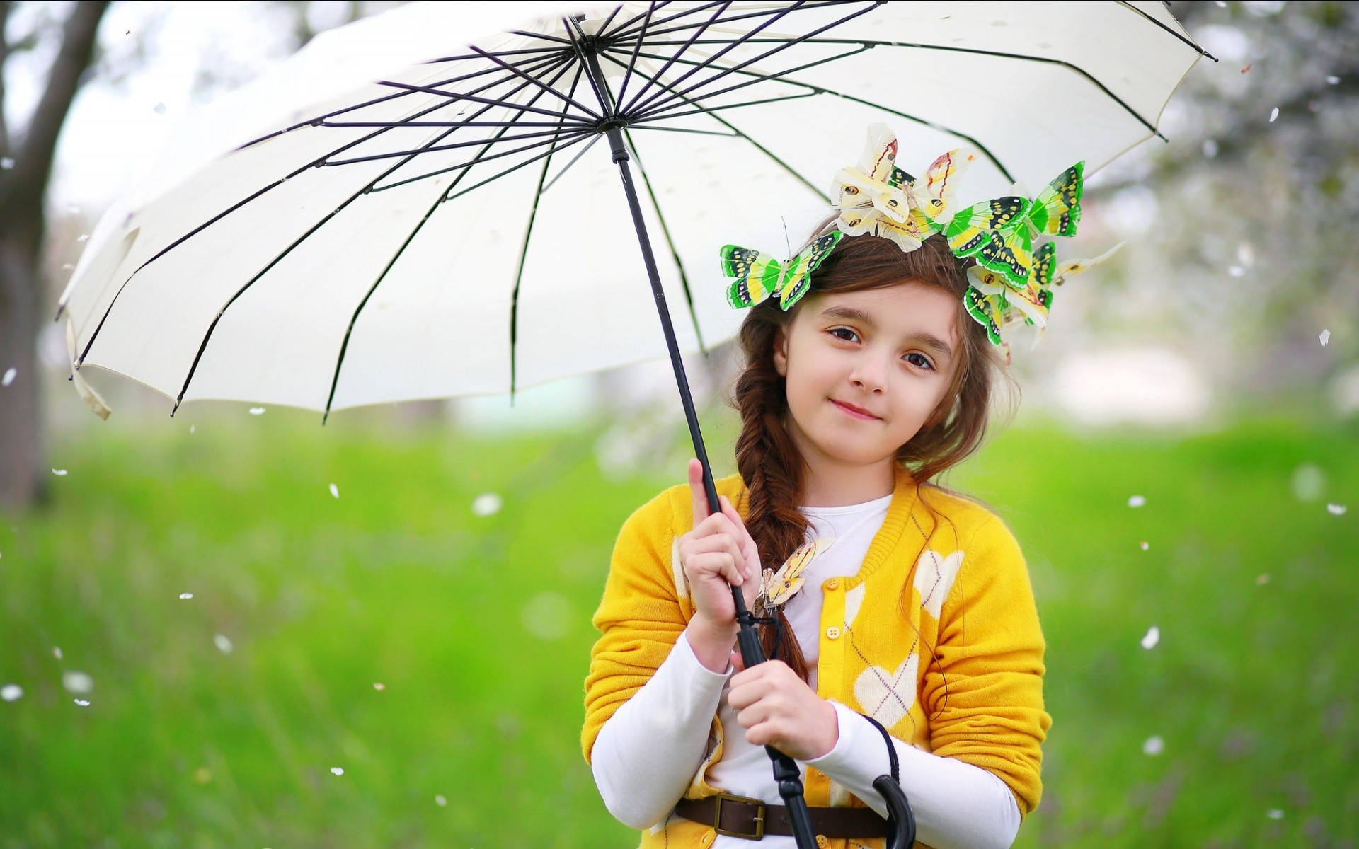 Cute Baby Girl Wallpaper