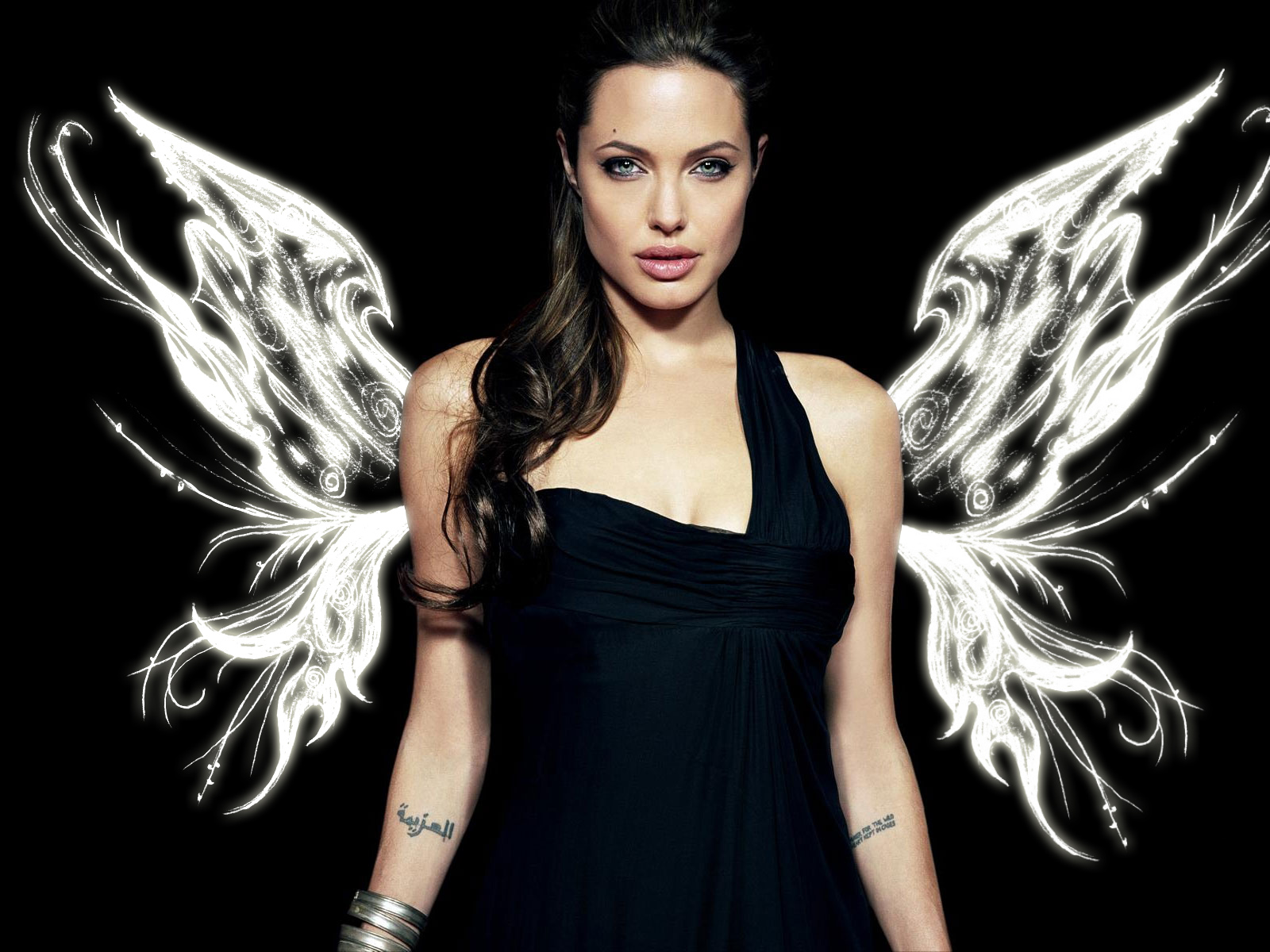 Angelina Jolie HD Wallpaper