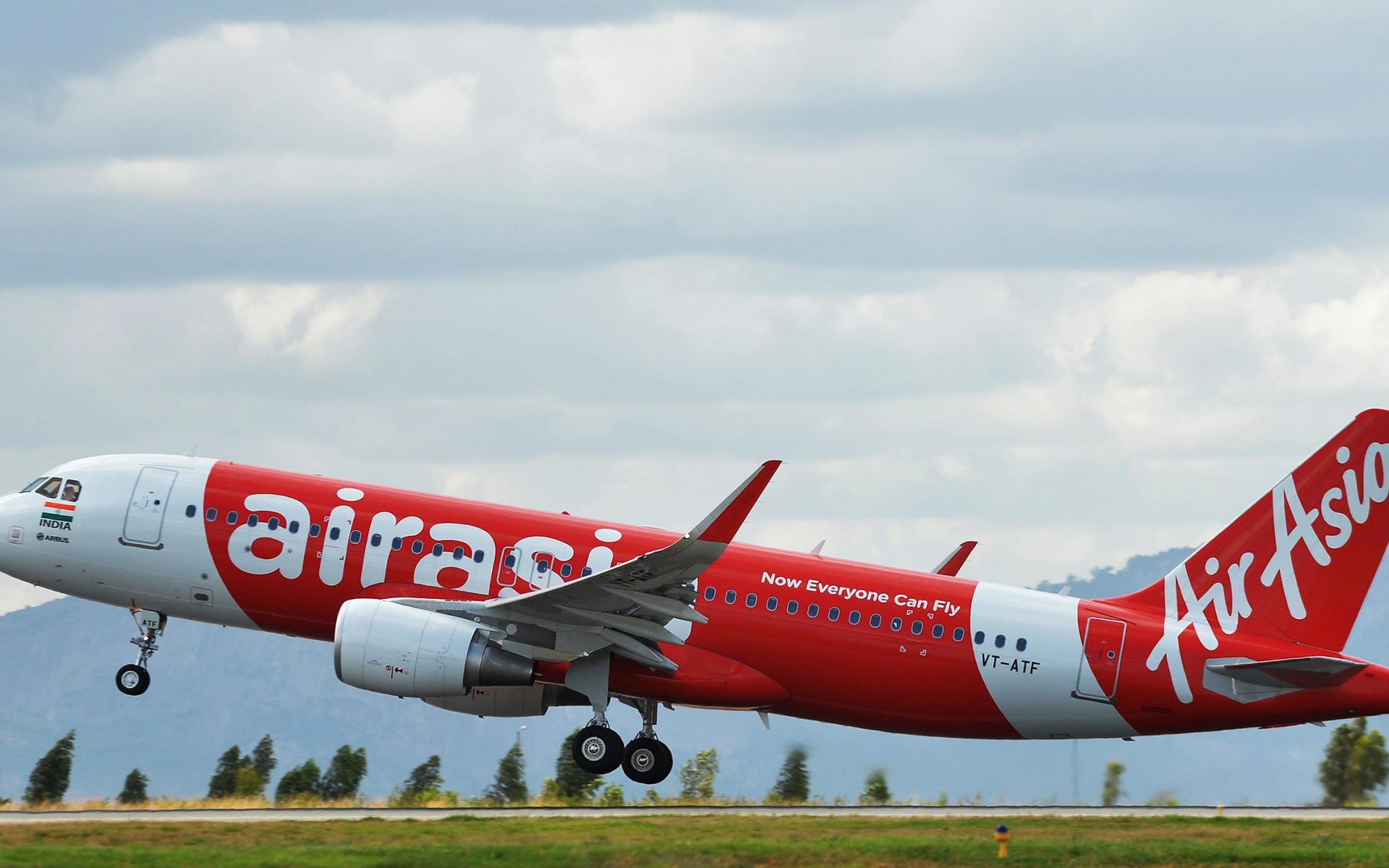 Background Wallpaper Of Airasia Flight Taking Off Paperpull