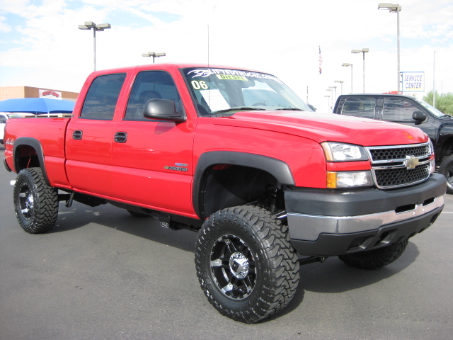 Lifted Truck Chevy Heavy Engine Power