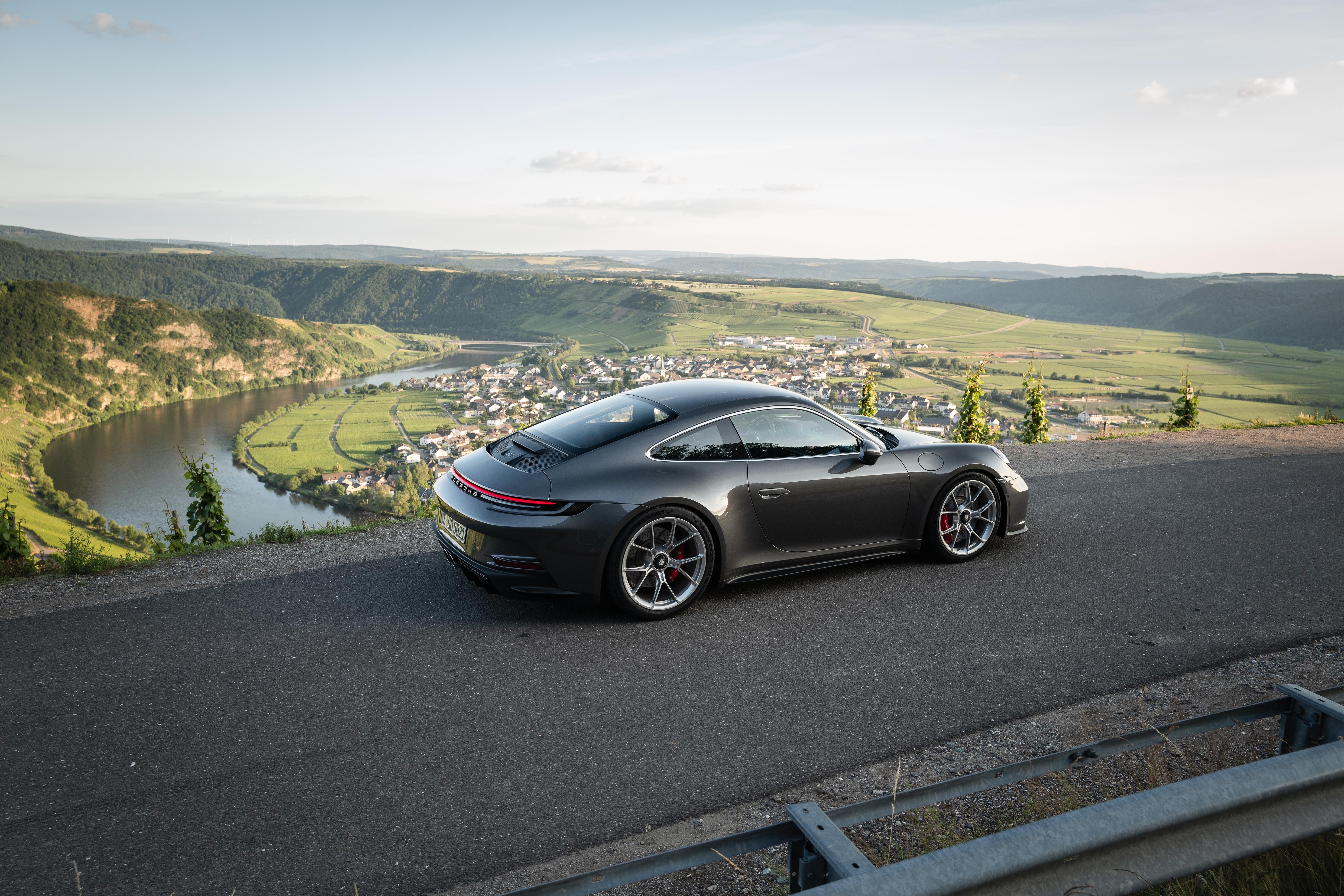 Porsche Gt3 Touring Mt Worldwide