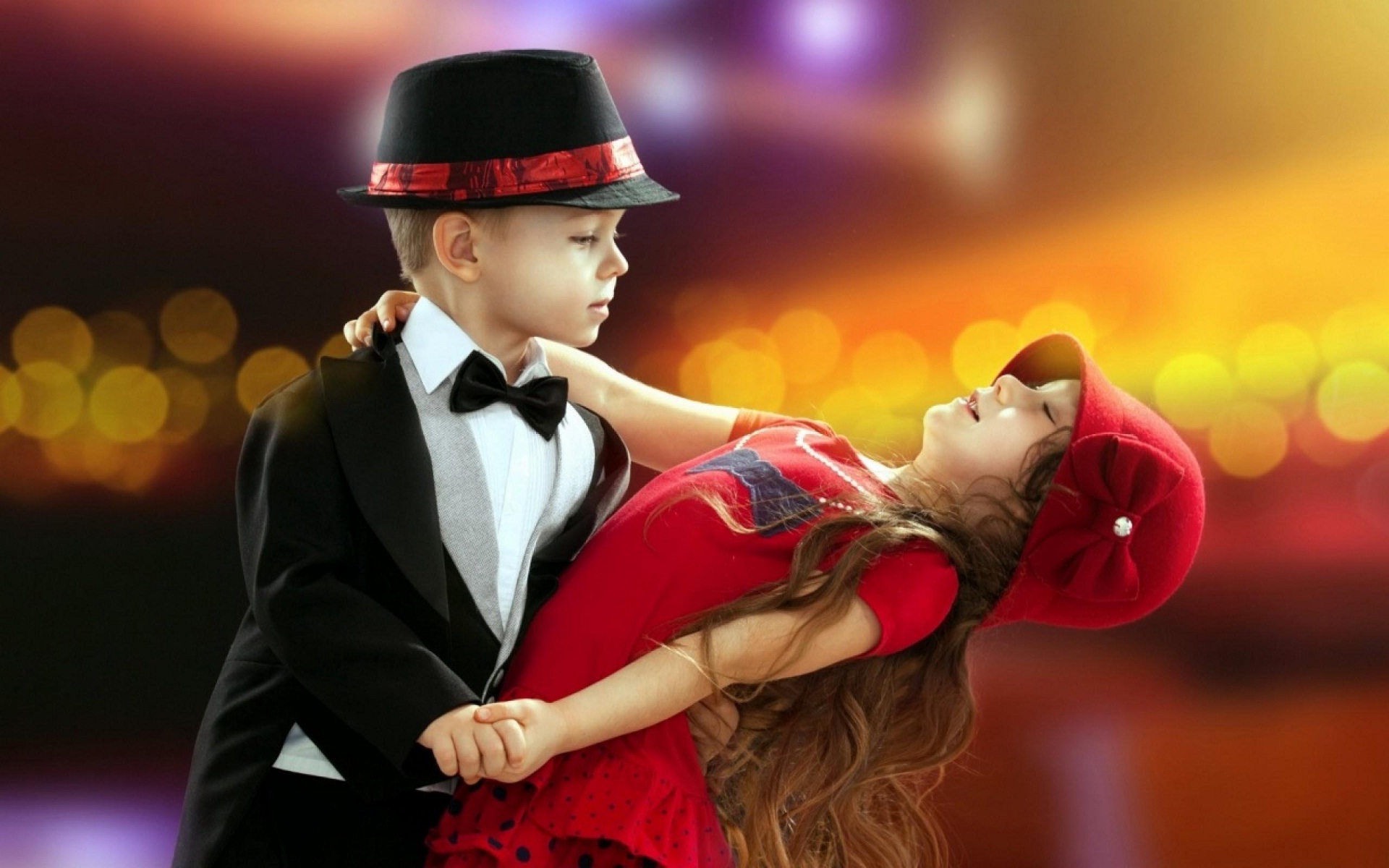 Little Couple Romantic Dance HD Wallpaper Rocks