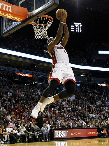 Lebron James Dunk Sequence Photo Sharing