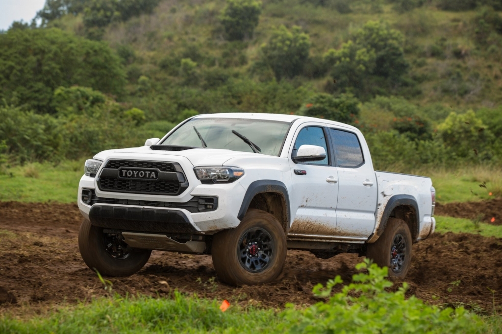 2017 Toyota Tacoma Spy Download Wallpaper   HD Car Pictures