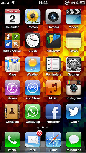 iPhone Home Screen Photo Sharing