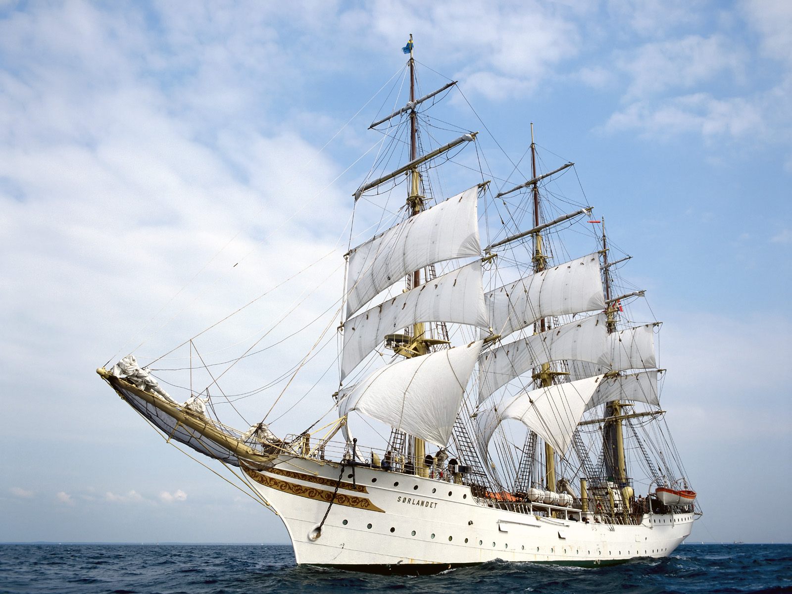 Adventure ship wallpapers and images   wallpapers pictures photos 1600x1200