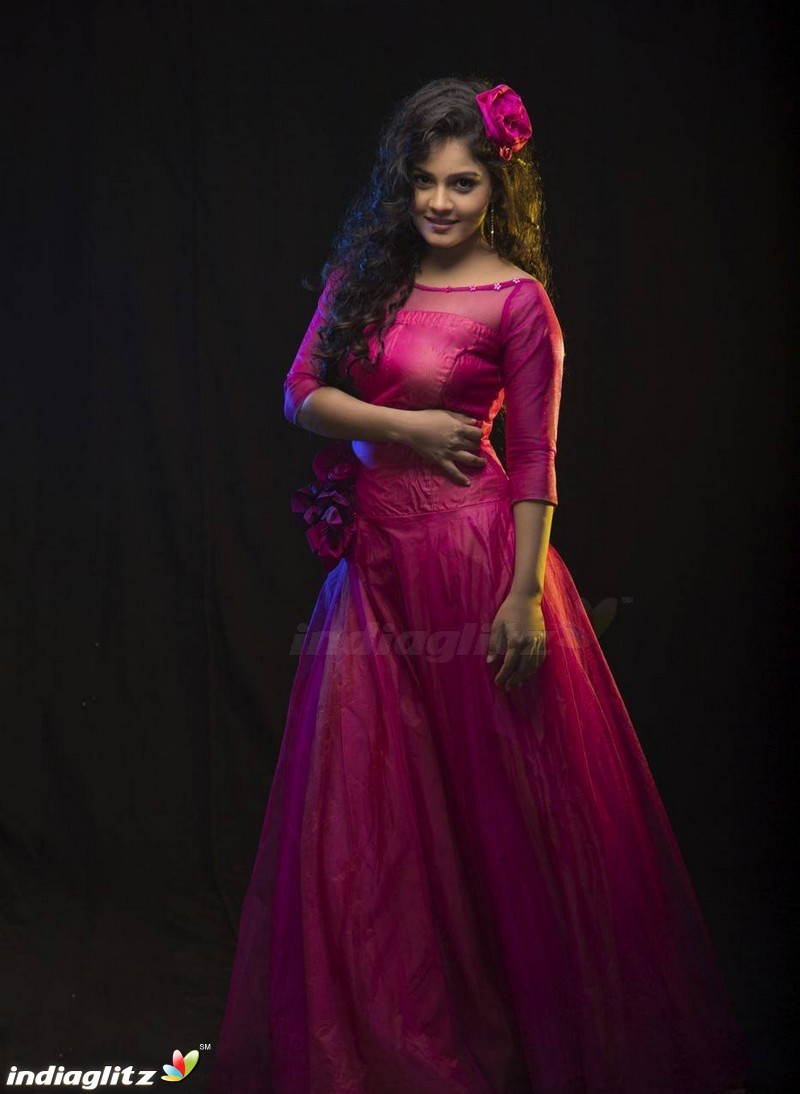 Maya Photos Telugu Actress Image Gallery Stills And