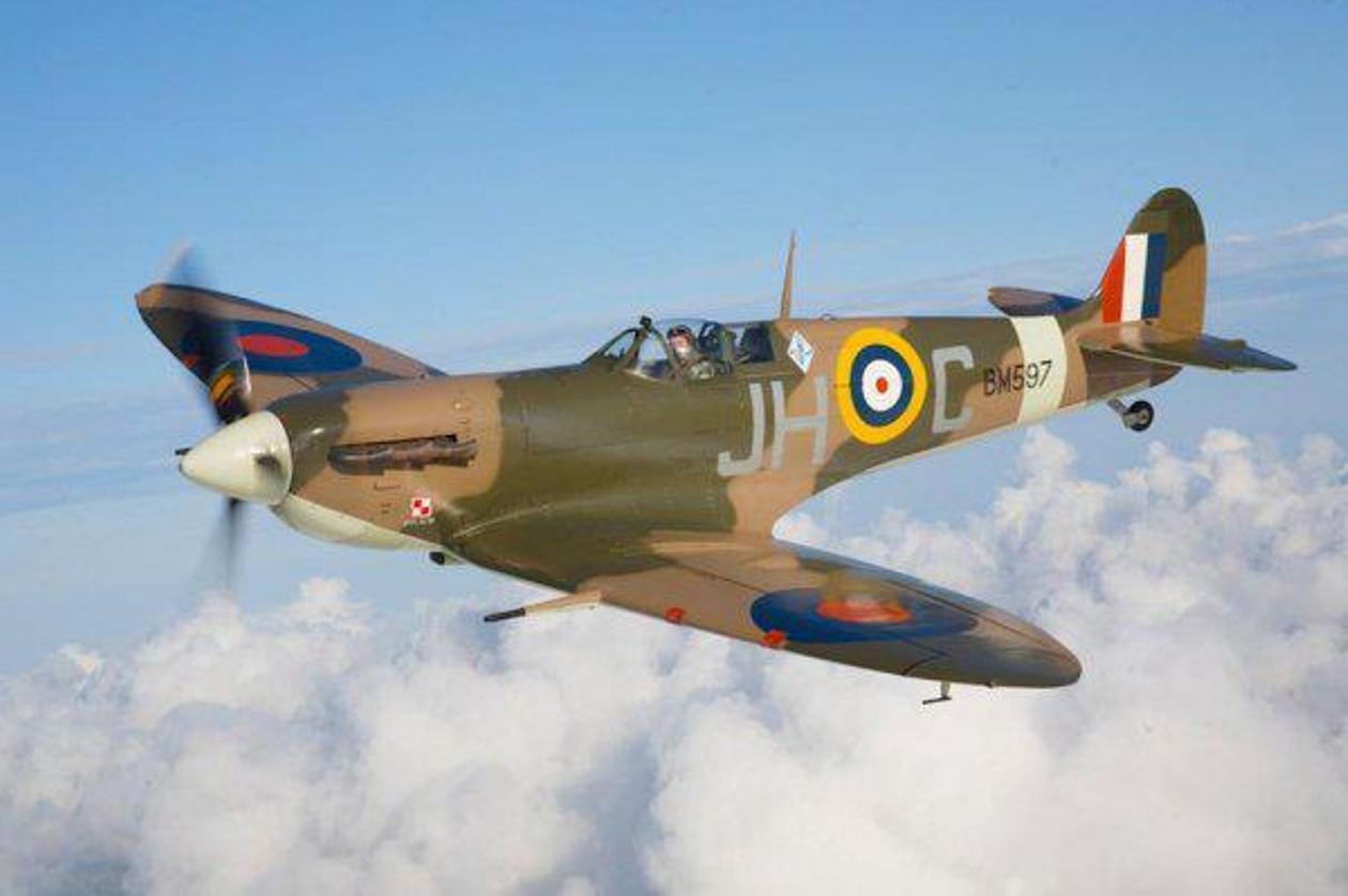 Spitfire Mk V B Wallpaper