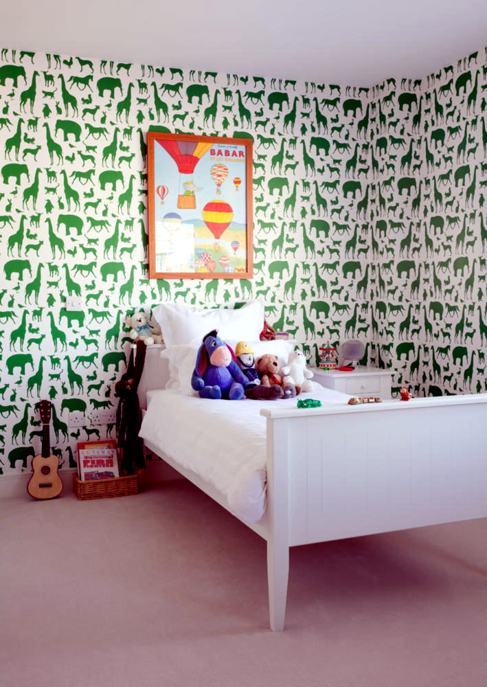 Wallpaper Green And Black With Animal Prints In Nursery Interior