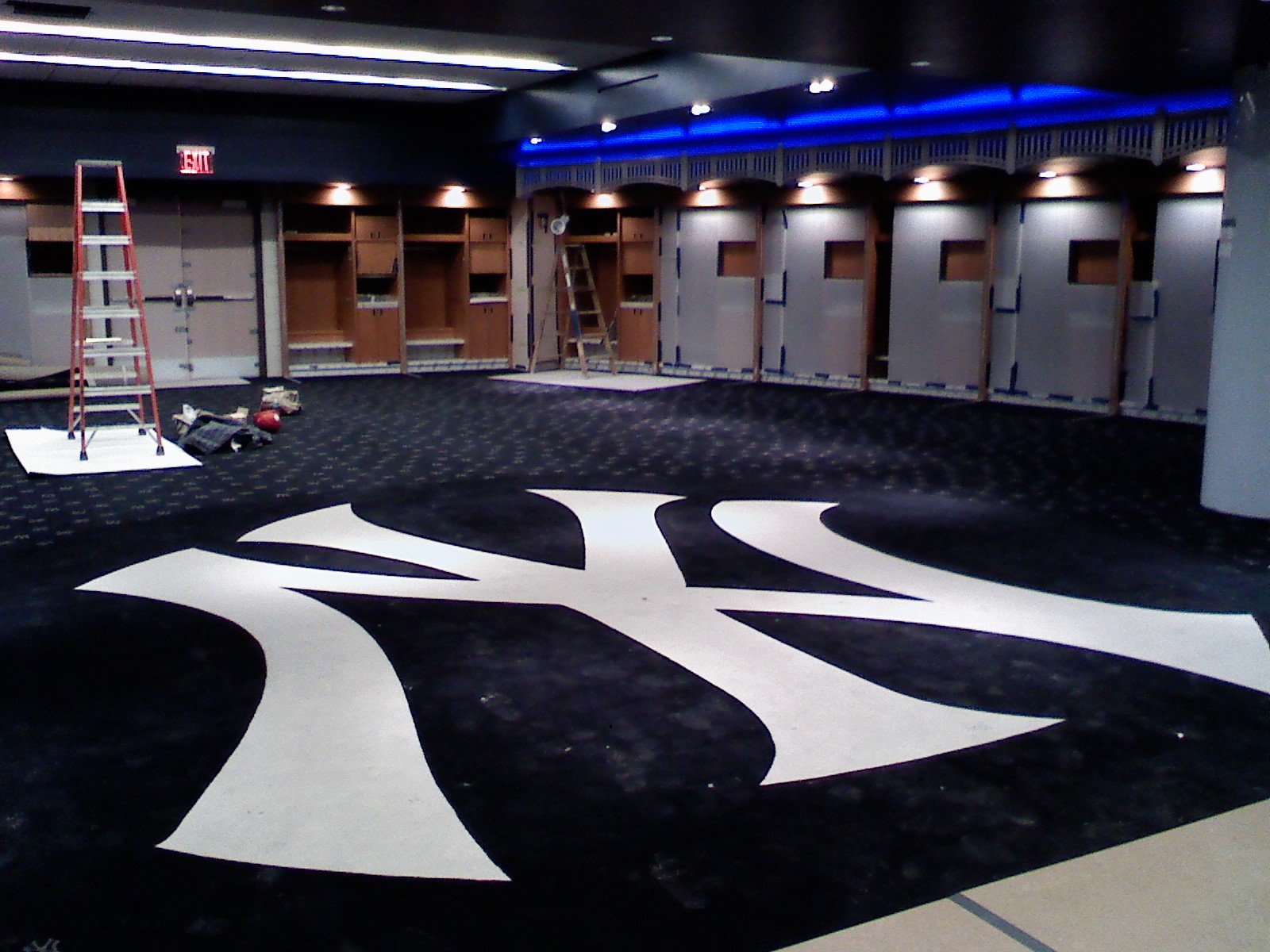 Locker Room Wallpaper - WallpaperSafari