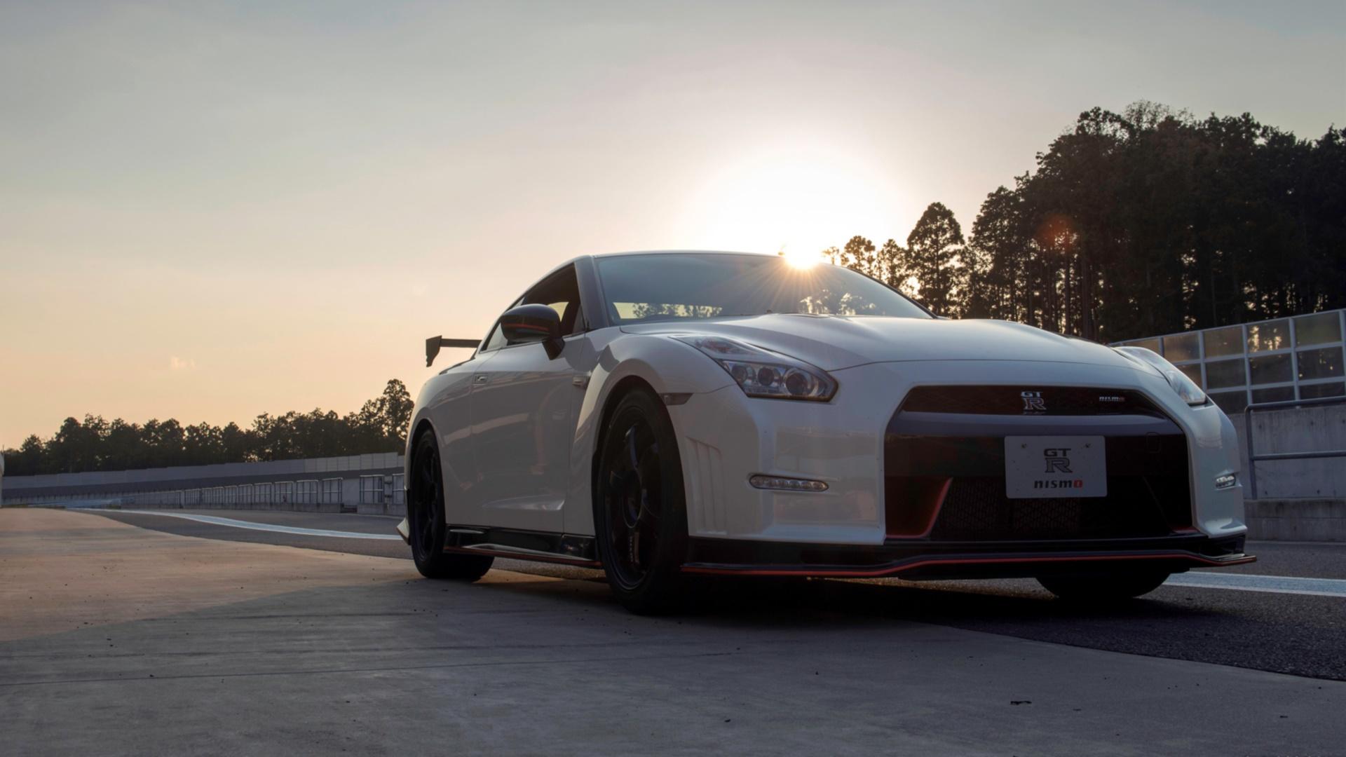 2015 Nissan GT R NISMO Wallpapers HD Download