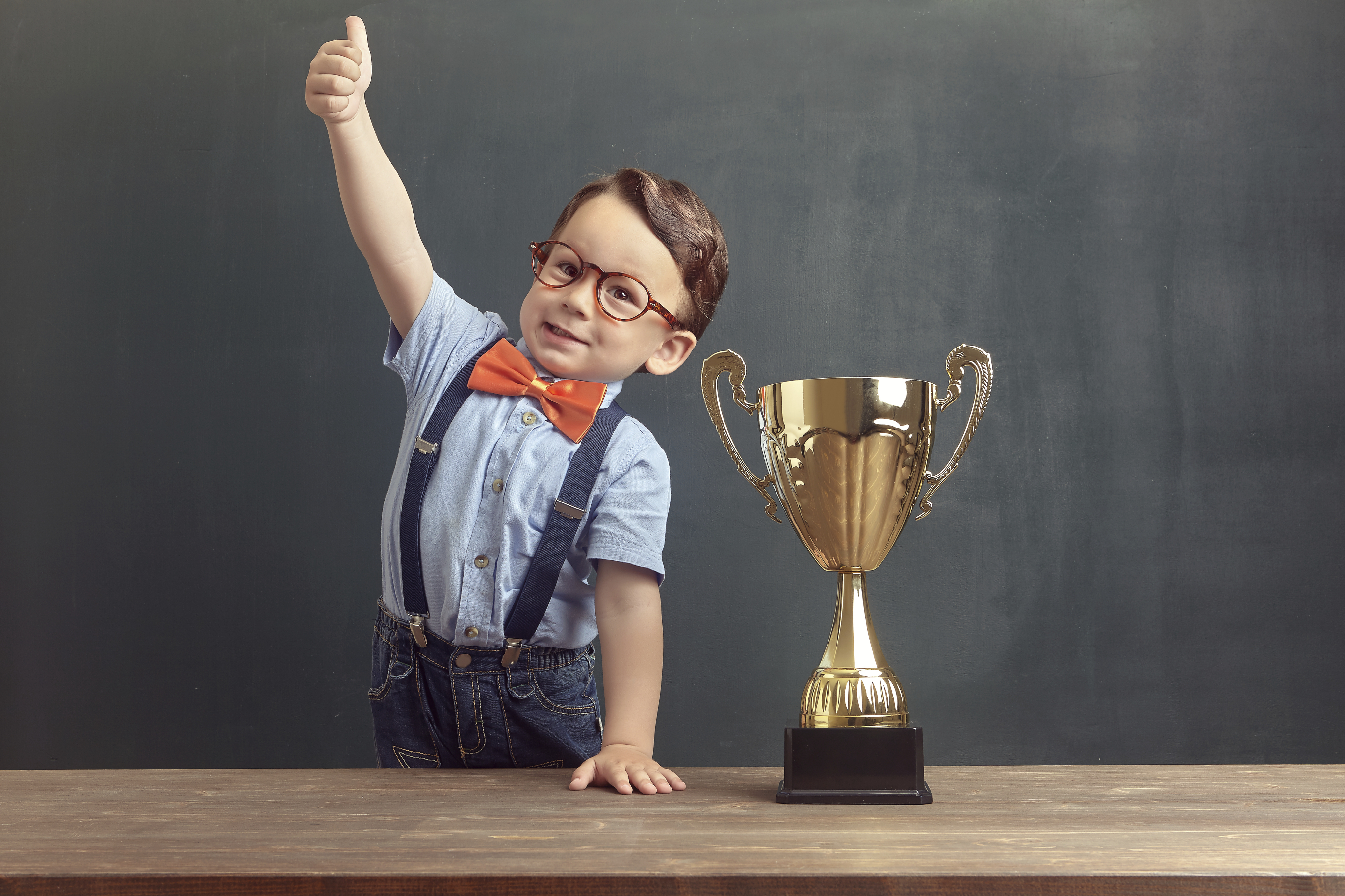 Trophy Photography Child Celebration Success HD Wallpaper