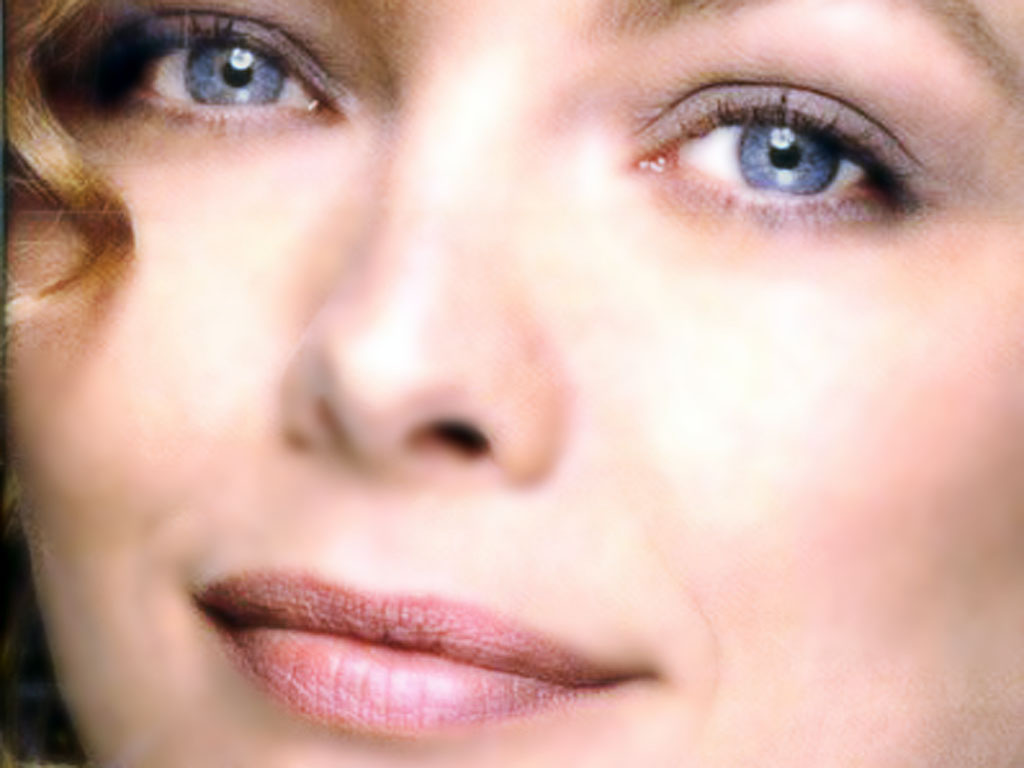 Michelle Pfeiffer Desktop Wallpaper For HD Widescreen And