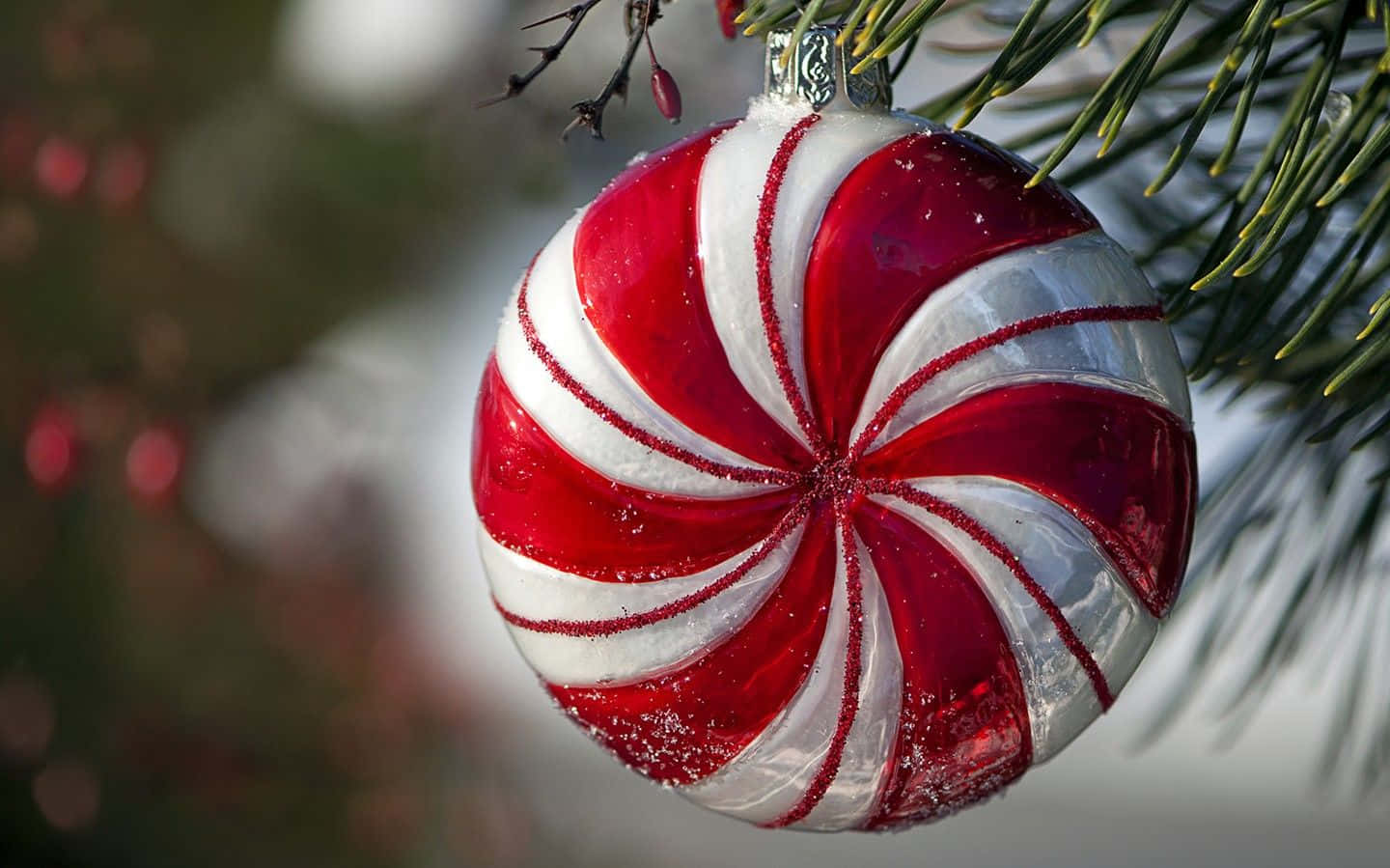 Christmas Ornament Wallpaper