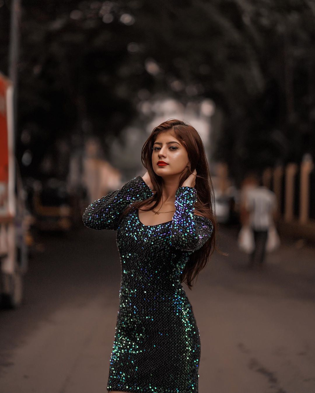 Arishfa Khan Go Wild For A While Wallpaper