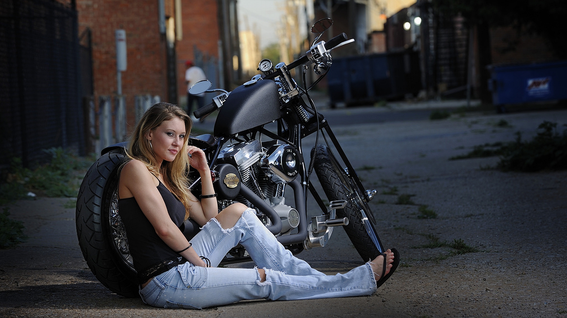 girls and motorcycles Wallpaper Background 44652