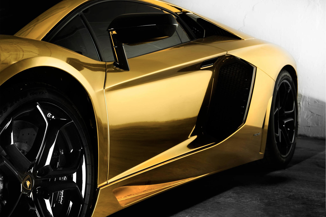 Wallpaper Hd Golden Car