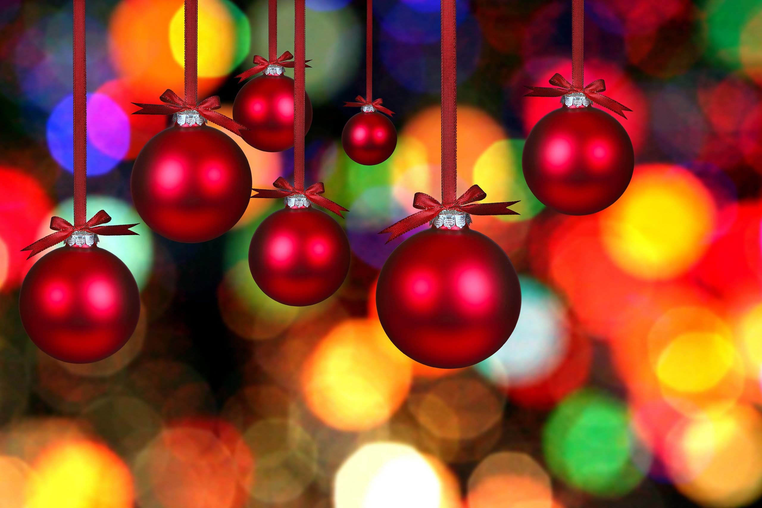 Christmas Balls Wallpaper