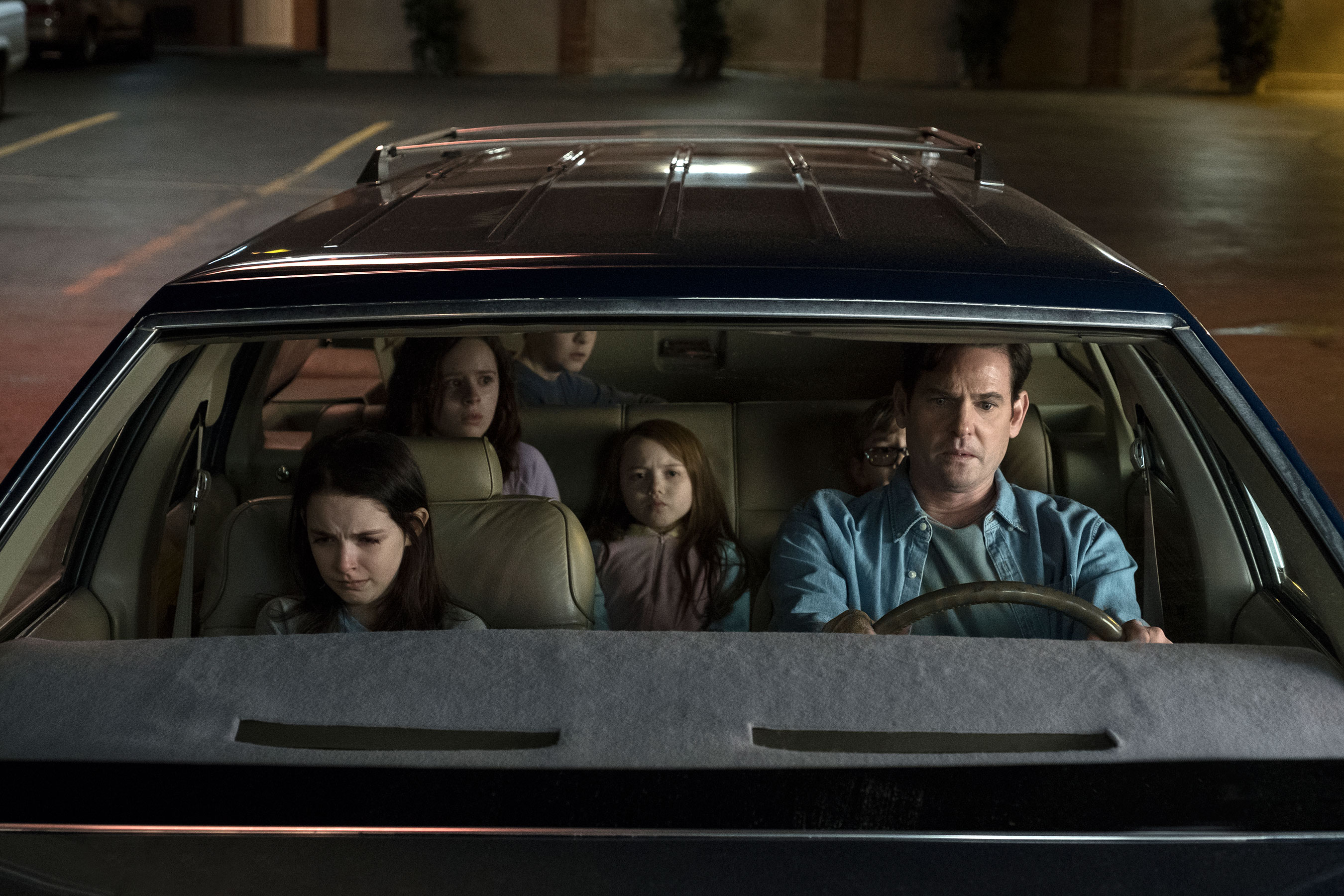 Netflixs The Haunting of Hill House reveals first images