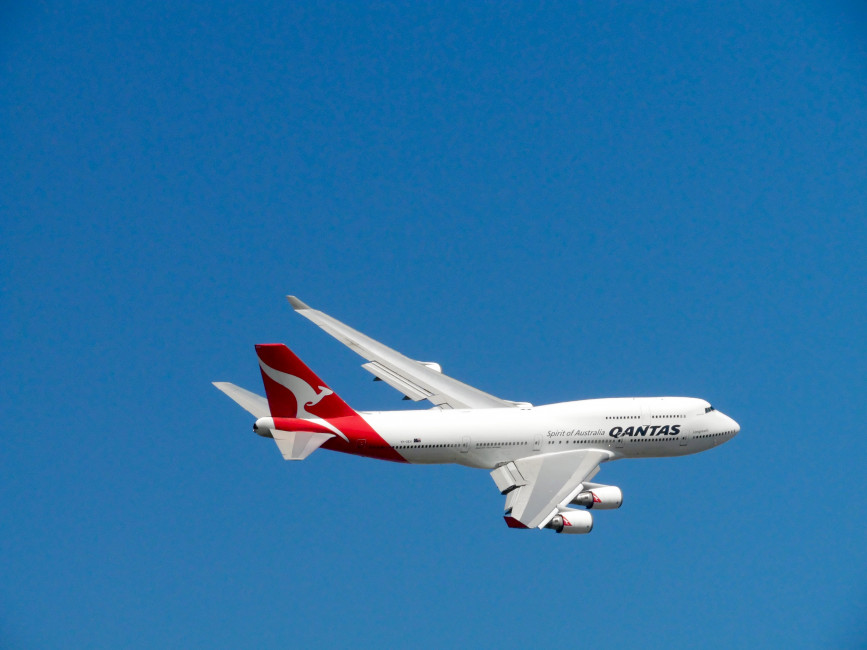 Qantas Airlines Plane On Air Stock Photo Image Wallpaper