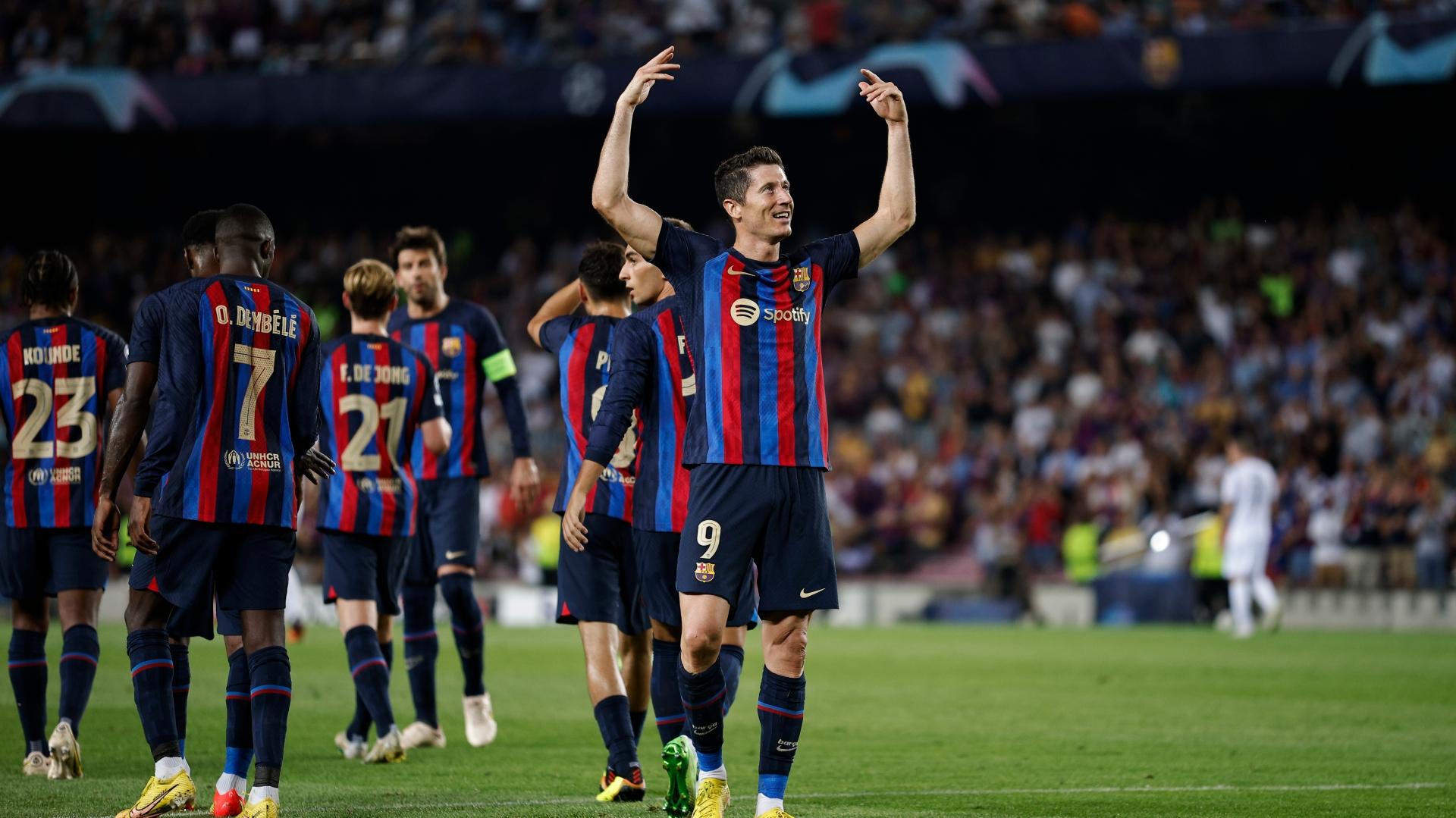 Robert Lewandowski records Champions League first with Barcelona