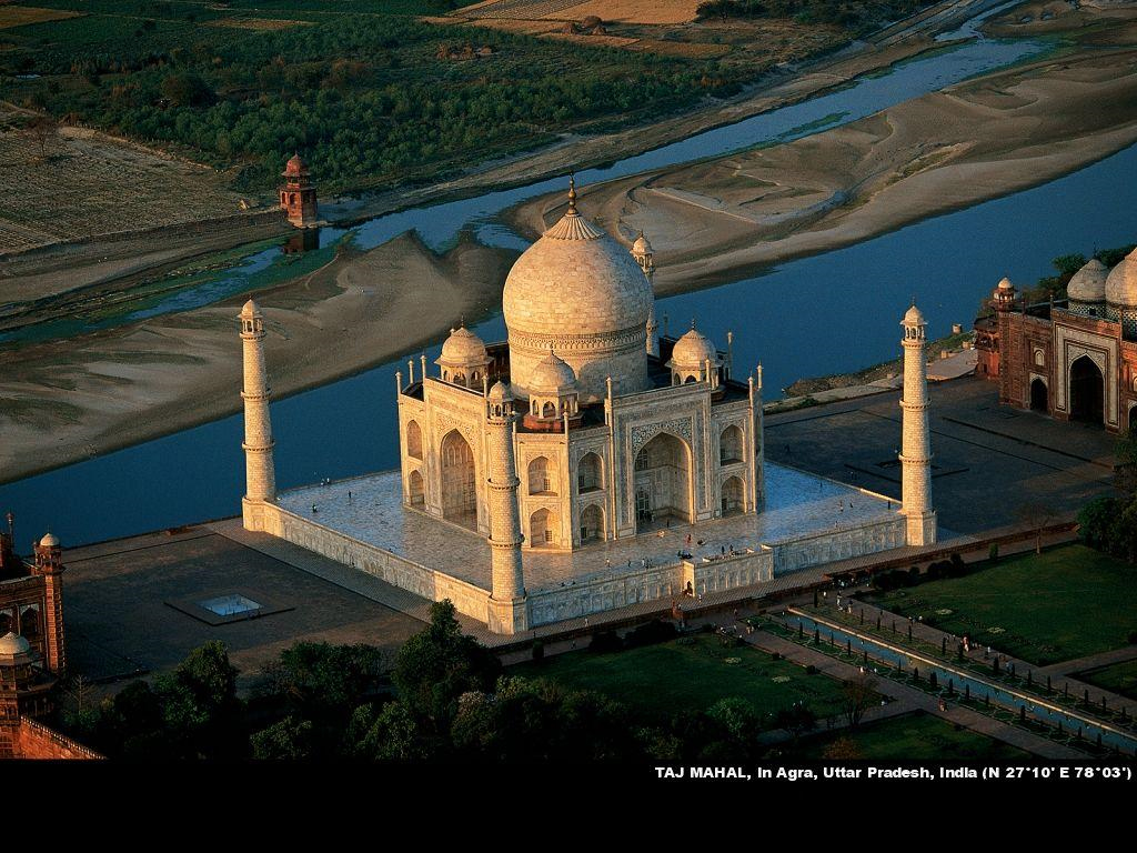 Best Pic Of Taj Mahal Ever Seen Yamuna River Behind The