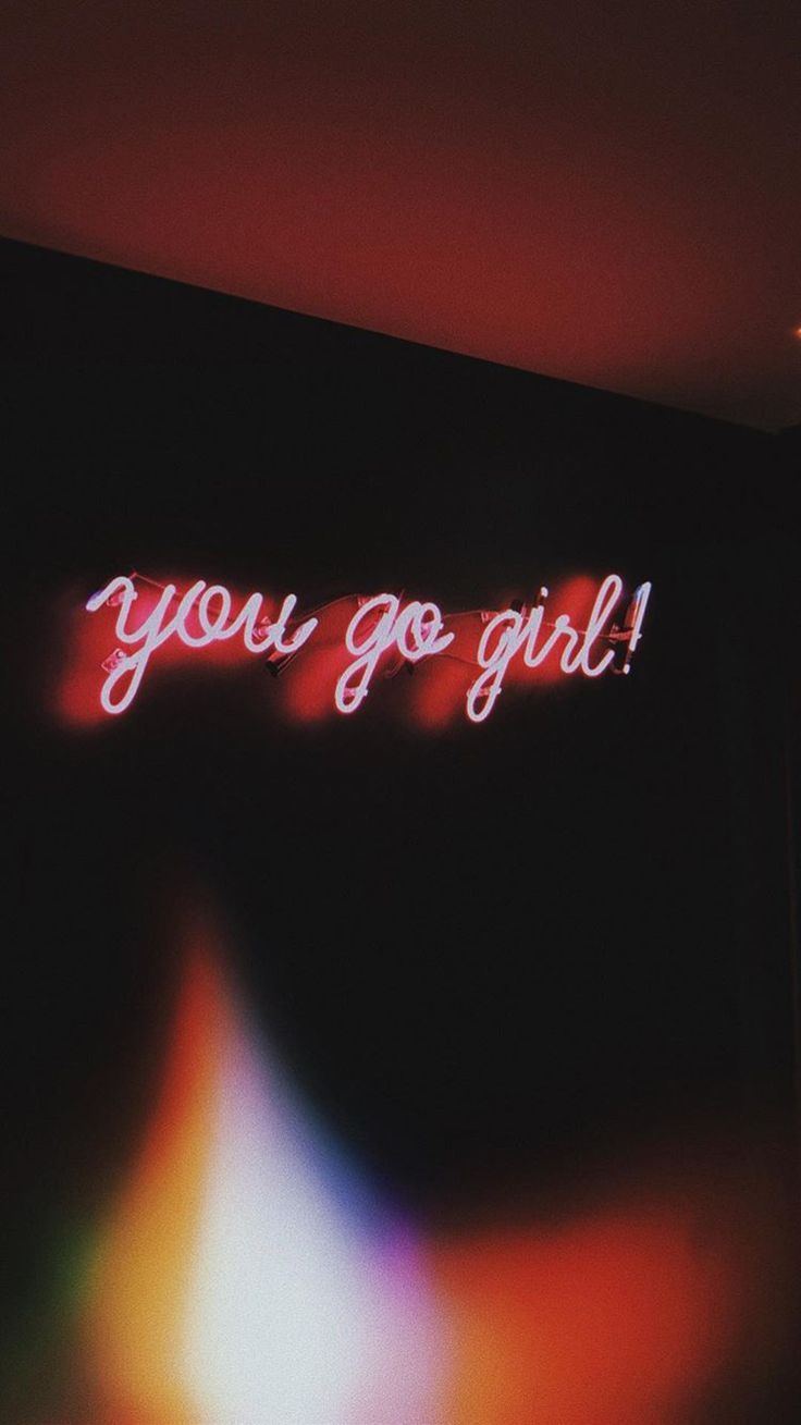 You Go Girl Power Neon Licht Quote Moodboard Vintage Retro
