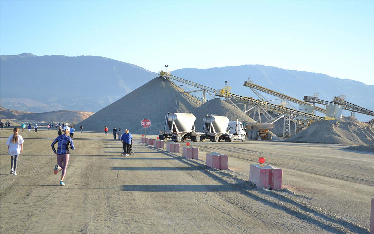 Cemex Opens California Quarry For Run Around The Rocks Usa