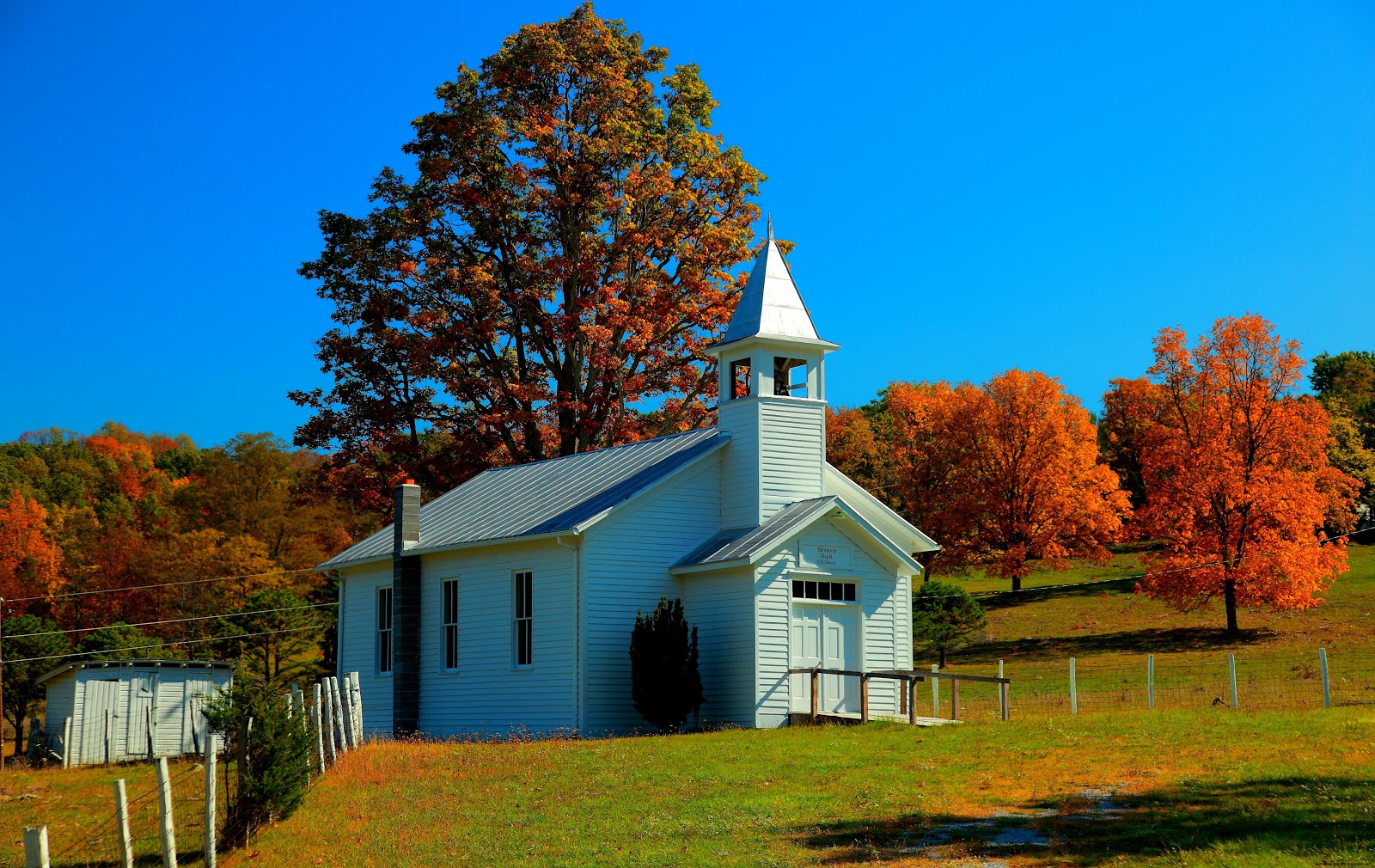 Country Church Photos Wallpaper