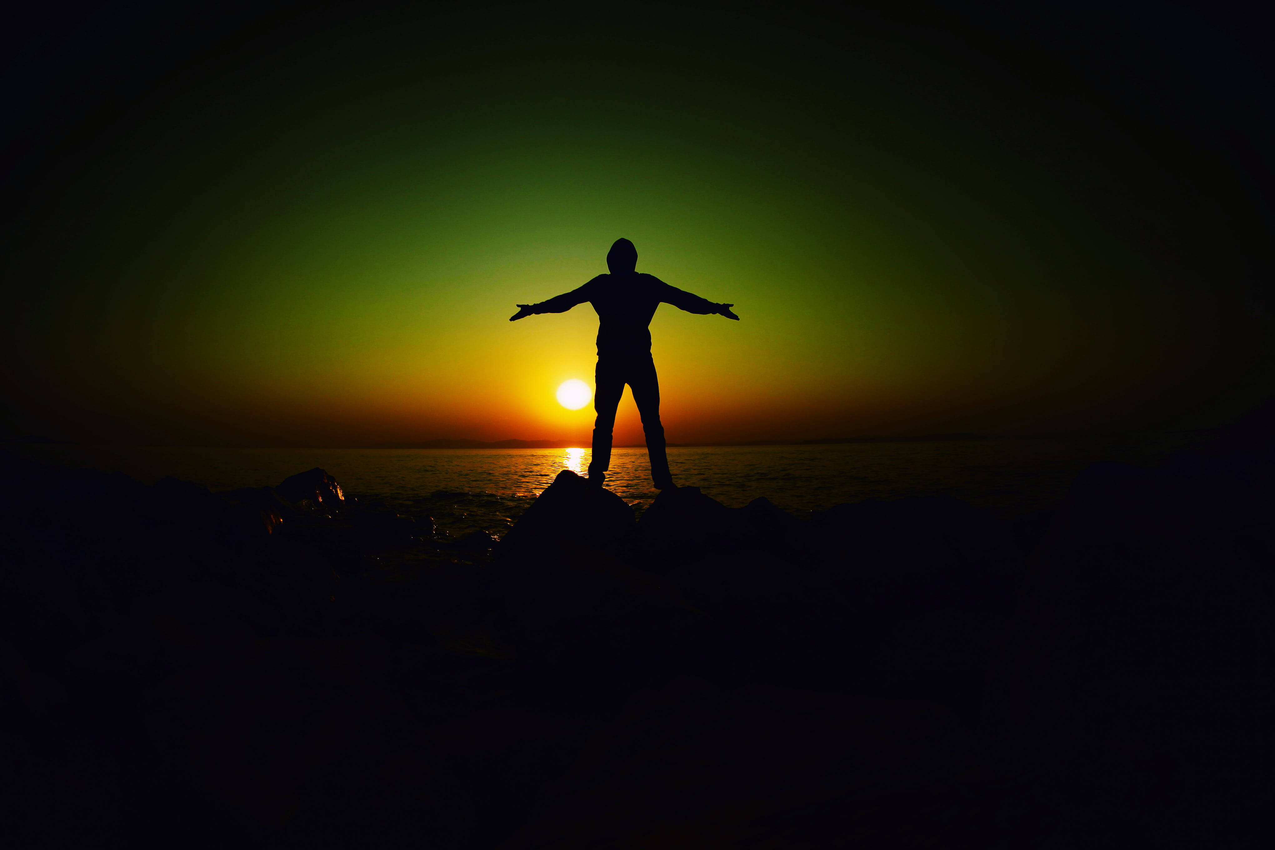 Boy Shadow By The Bay Wallpaper