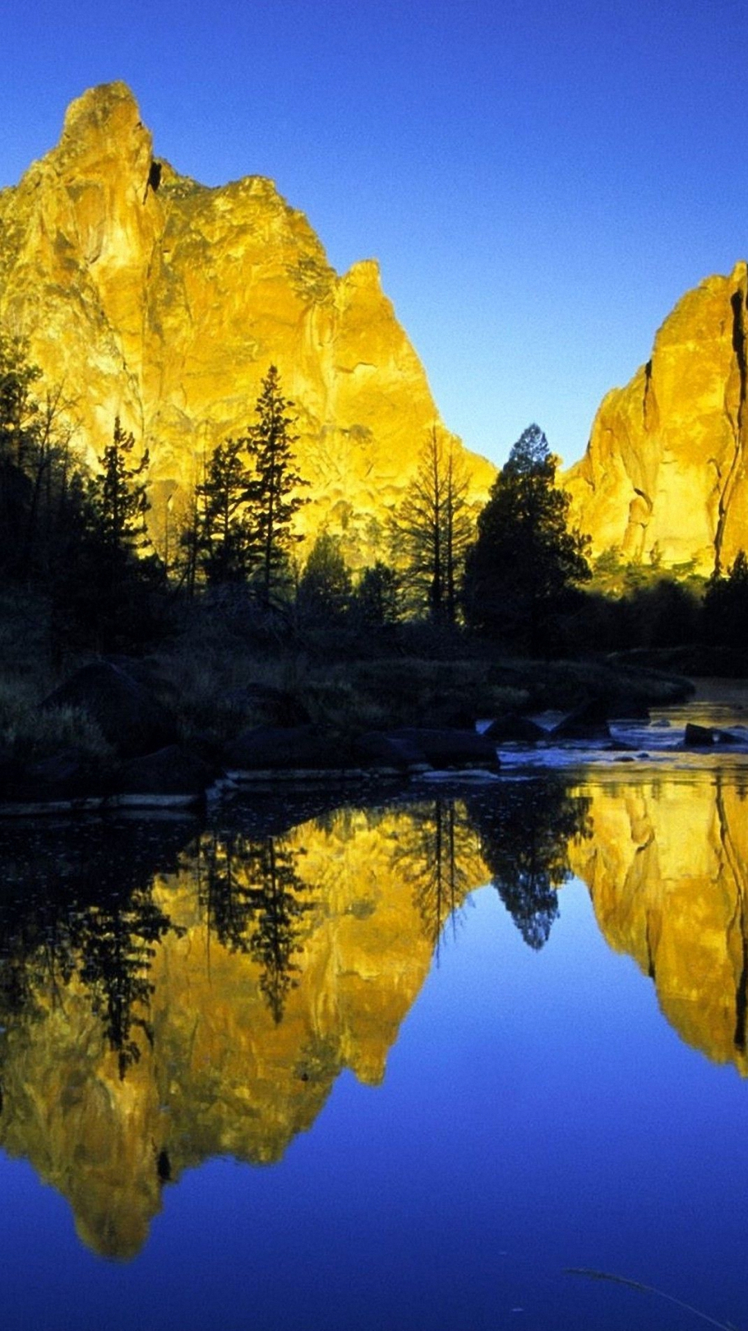Plus HD Mountains River Reflectian iPhone 6s Wallpaper