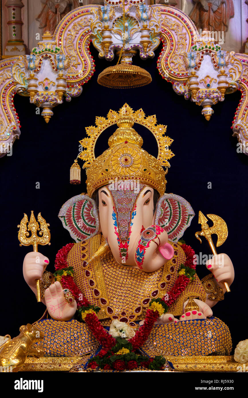 Dagdusheth Halwai Ganpati idol Pune Maharashtra India Stock