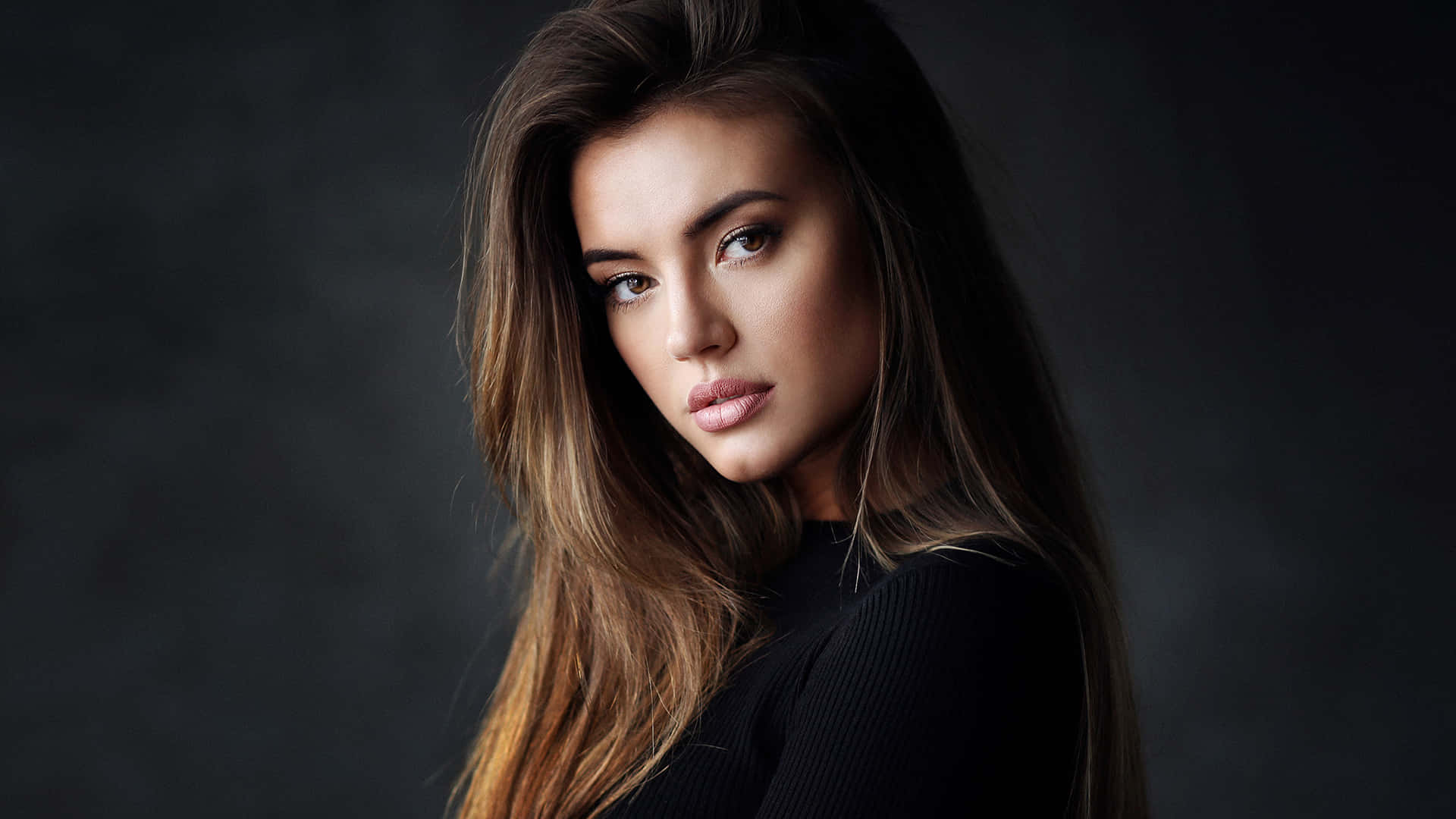 Young Models Wallpaper