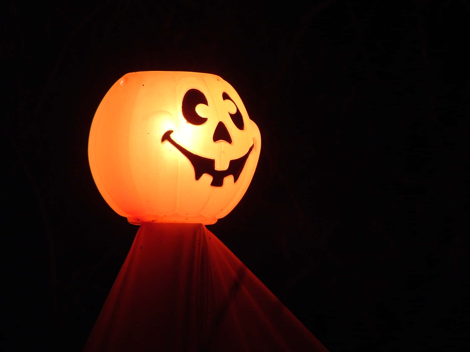 Carved Pumpkin Happy Smile Halloween H54qq6l7s61s3siy Wallpaper