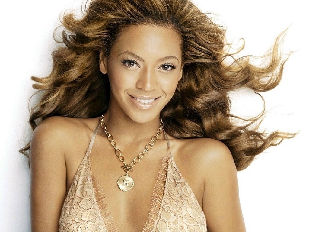 Beyonce Lovely Wallpaper