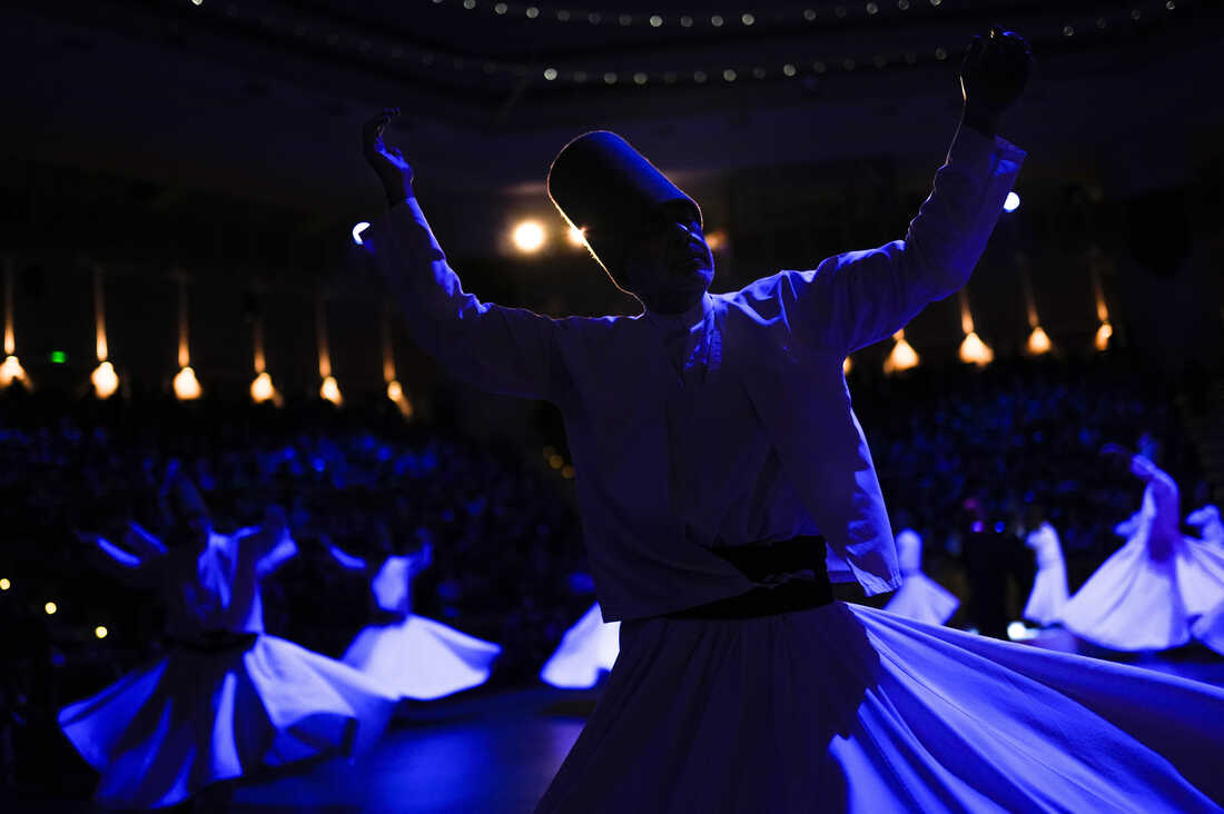 Photos Whirling Dervish Ritual Honors Rumi The Sufi Mystic Poet