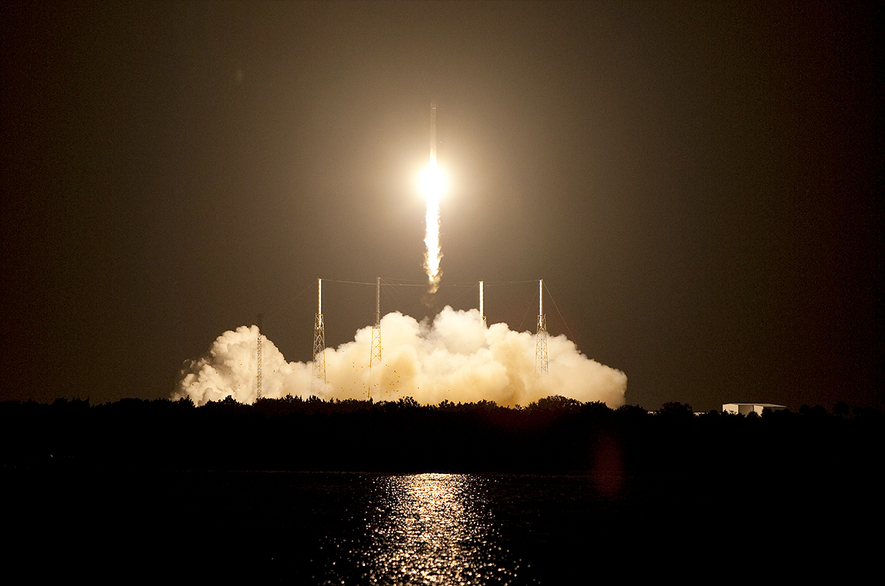 Spacex Launch Wallpaper   Pics about space