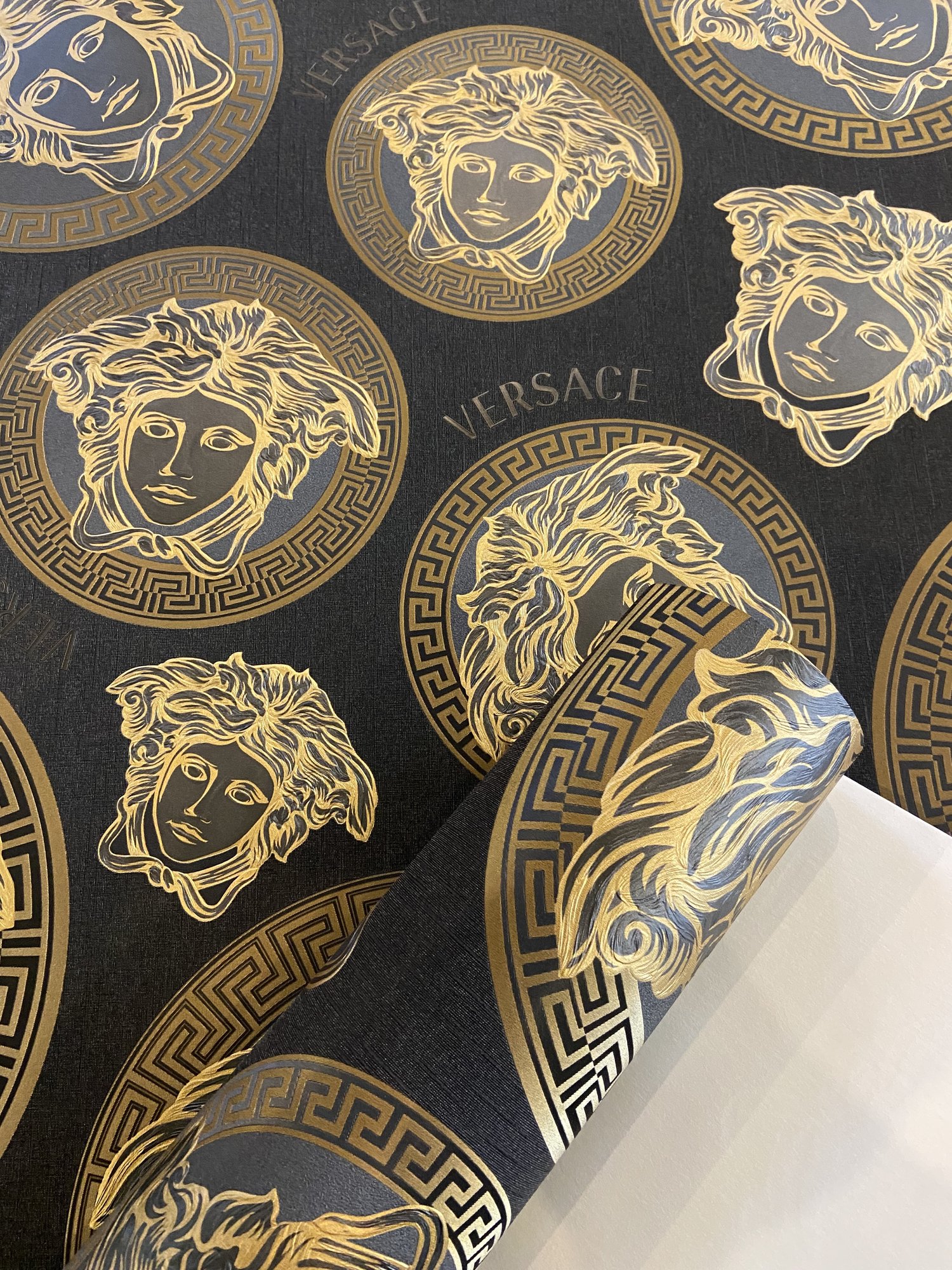Free Download Versace Medusa Head Wallpaper Black Gold Versace X For Your Desktop