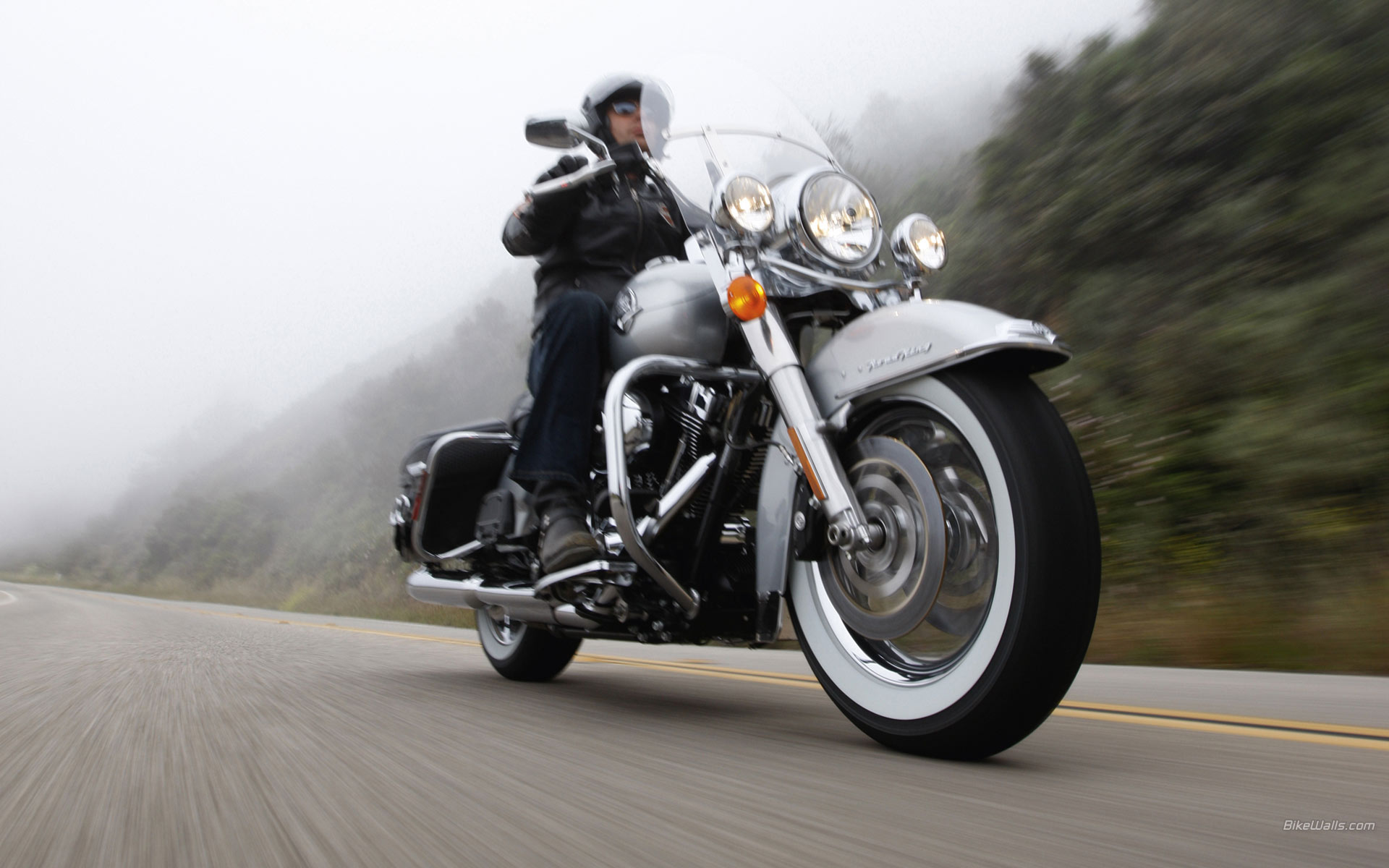 Harley Davidson Road King Wallpaper HD In Bikes