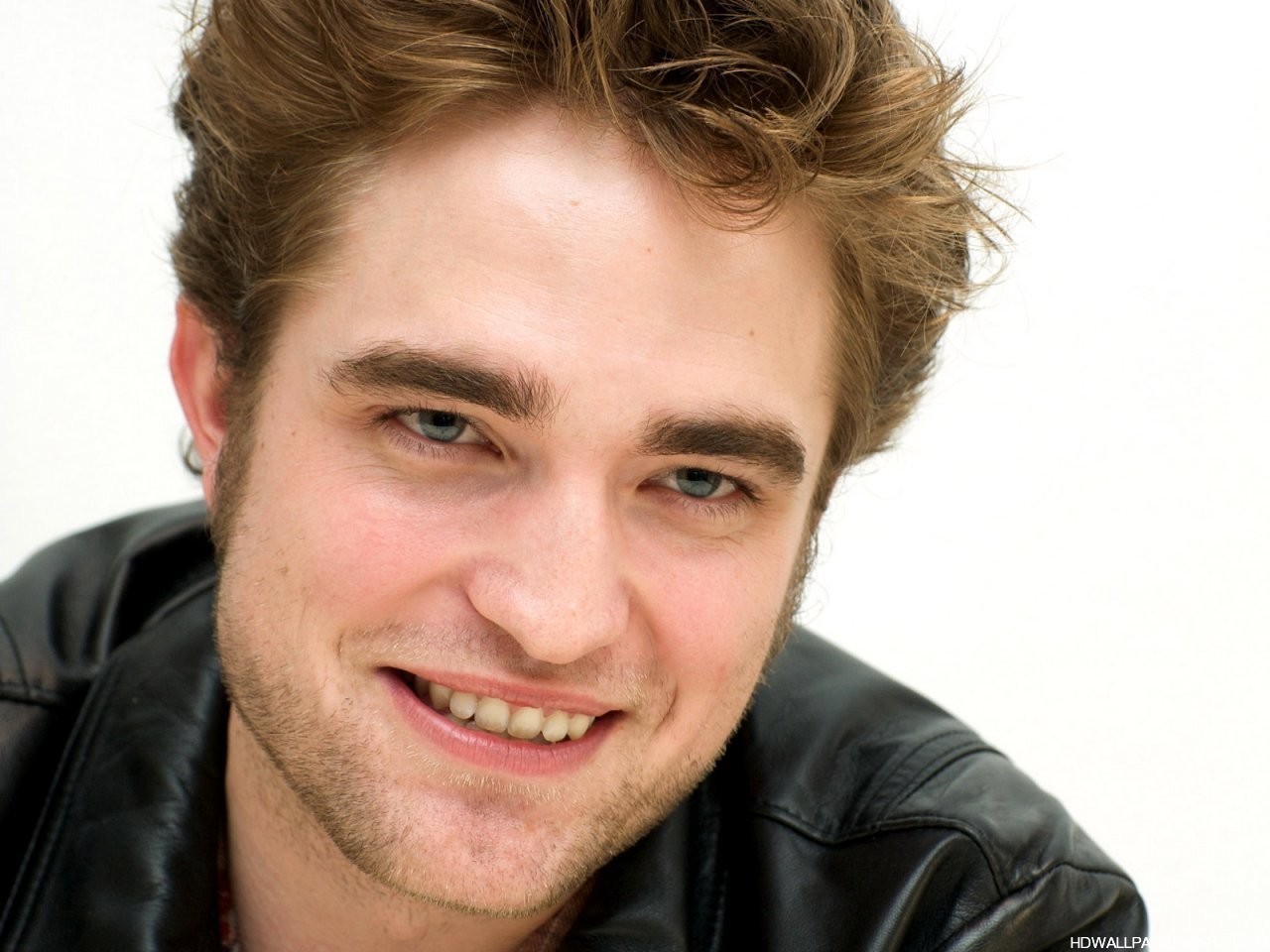Robert Pattinson Twilight Wallpaper HD