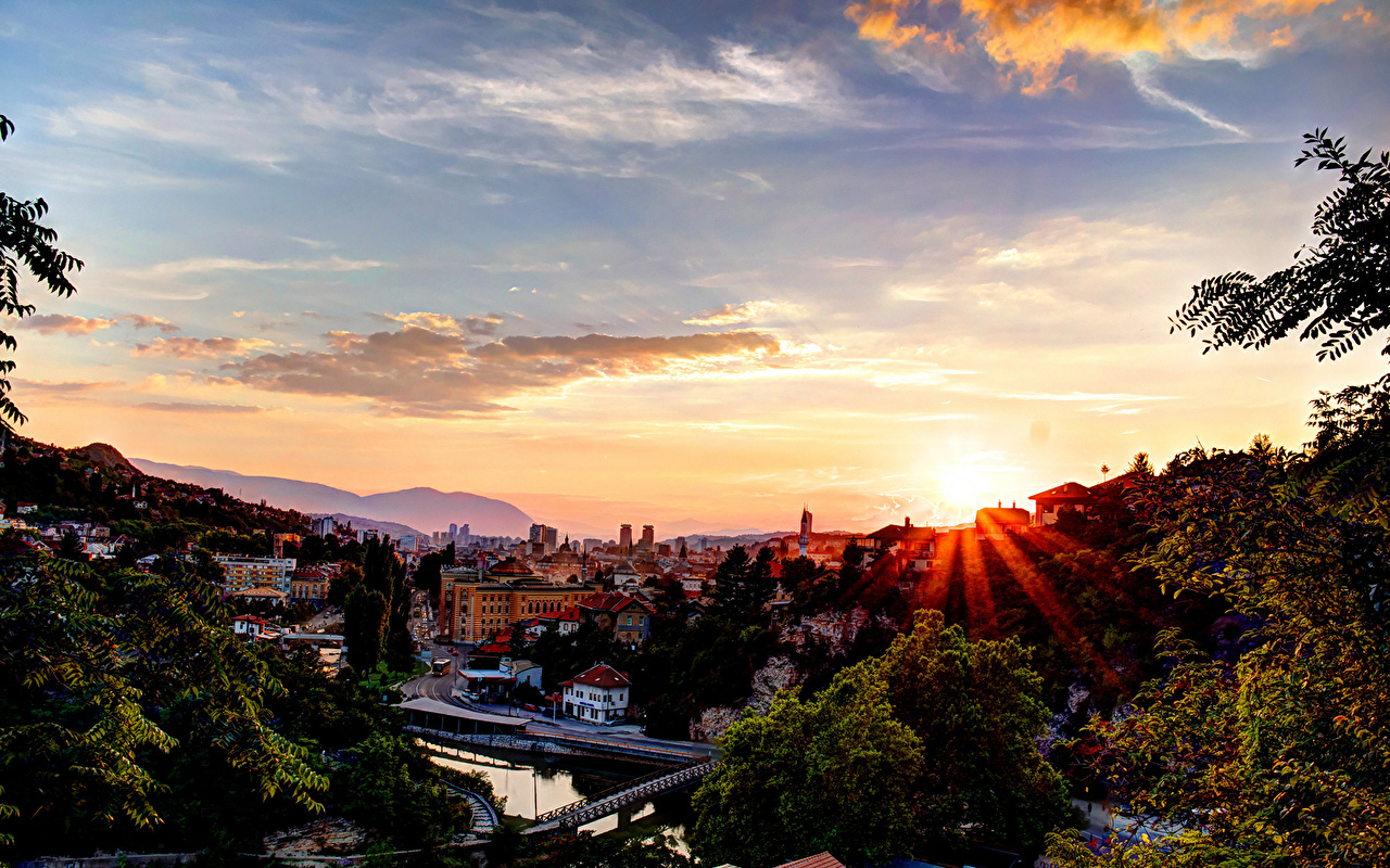 Wallpaper Rays Of Light Bosnia And Herzegovina Sarajevo Sky Scenery