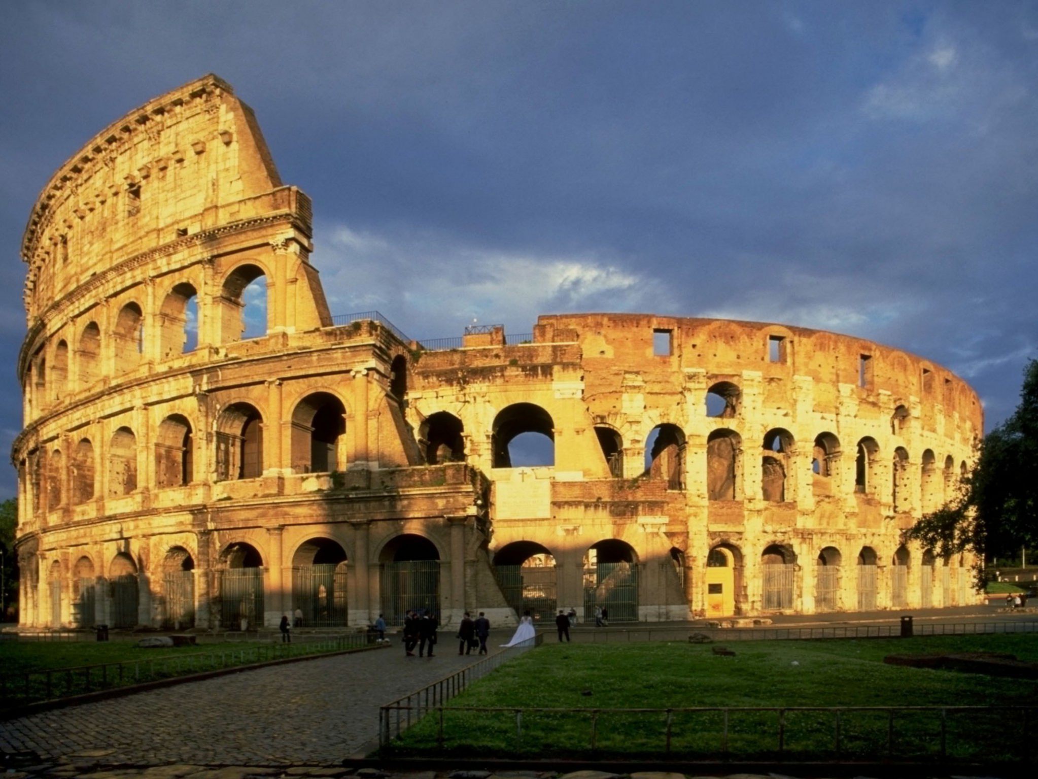 Sunset Colosseum City Travels Wallpaper
