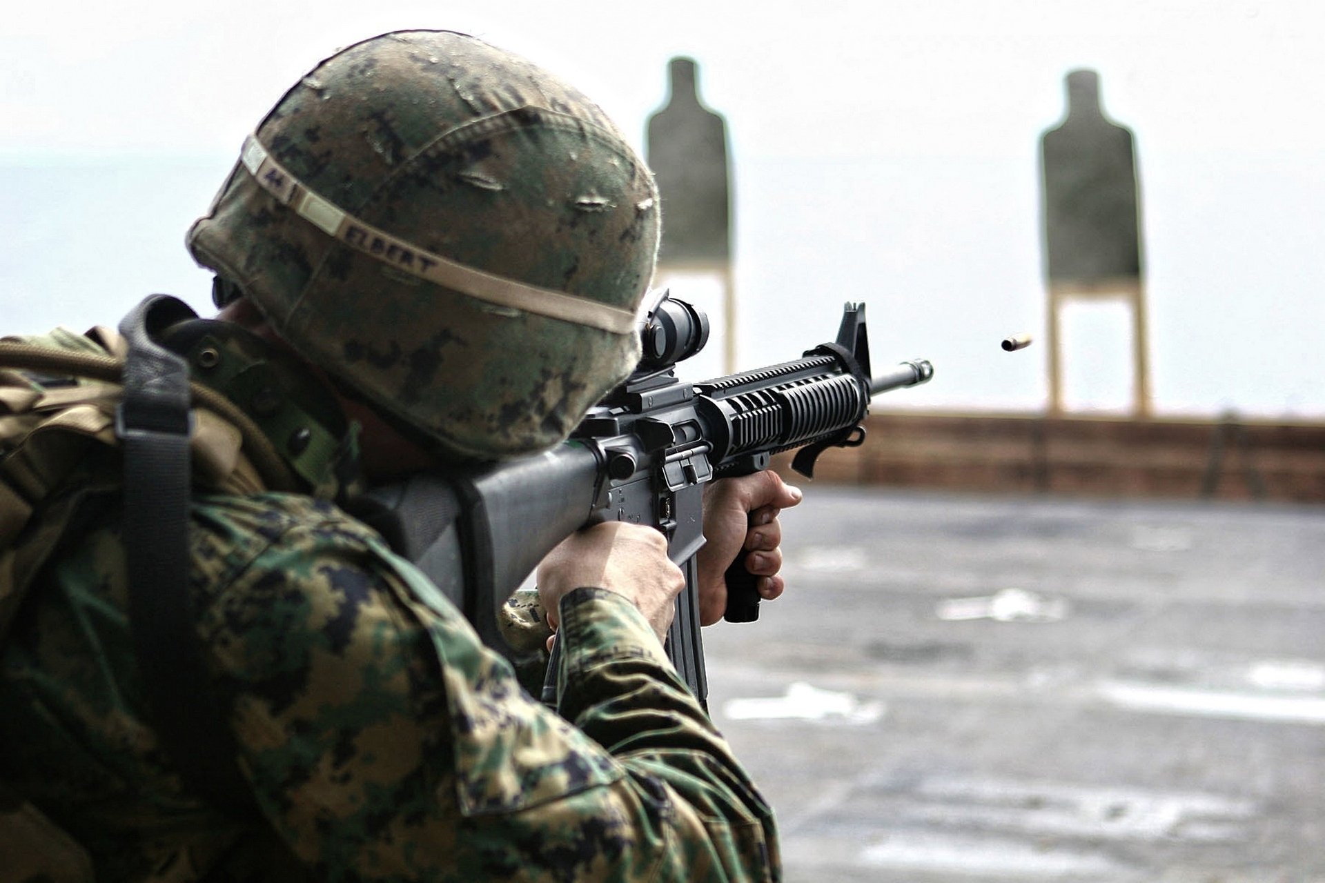 M16 Rifle HD Wallpaper Background Image