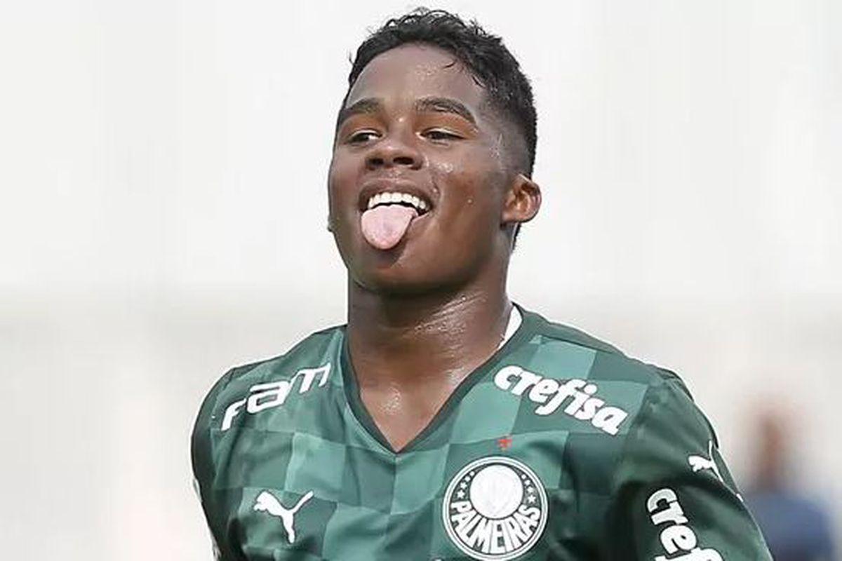 Endrick Felipe celebrating a goal for Palmeiras