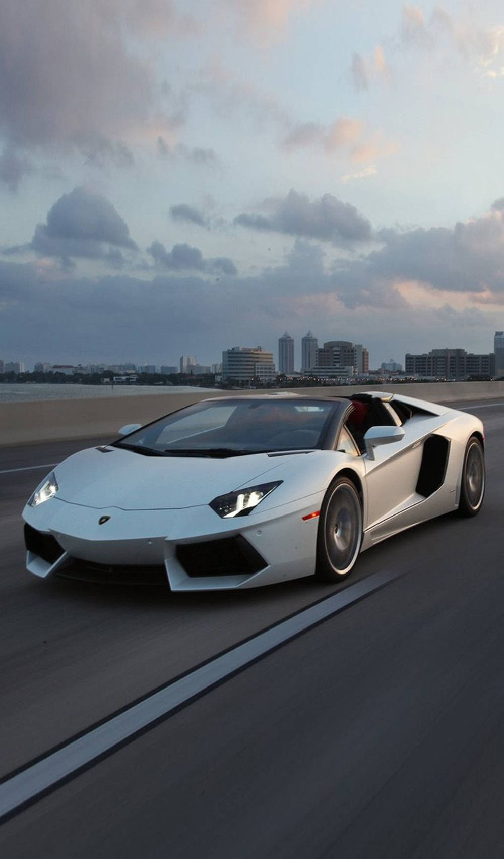 iPhone Lamborghini Wallpaper