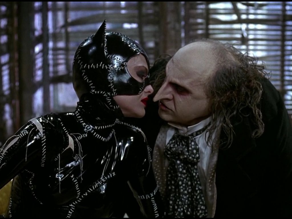 Catwoman Penguin Almost Kiss Wallpaper