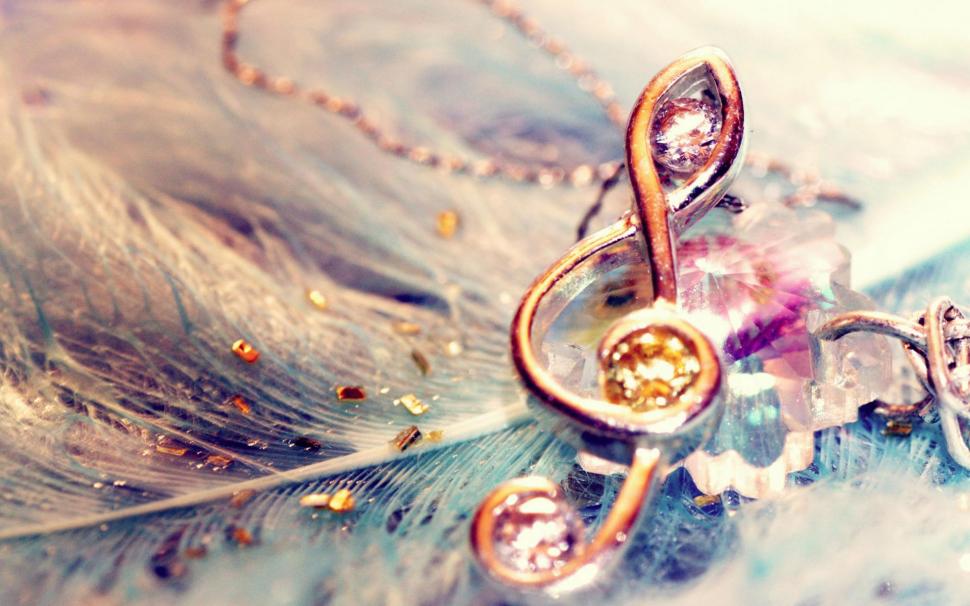 Cute Music Brooch With Feather Photos For Wallpaper